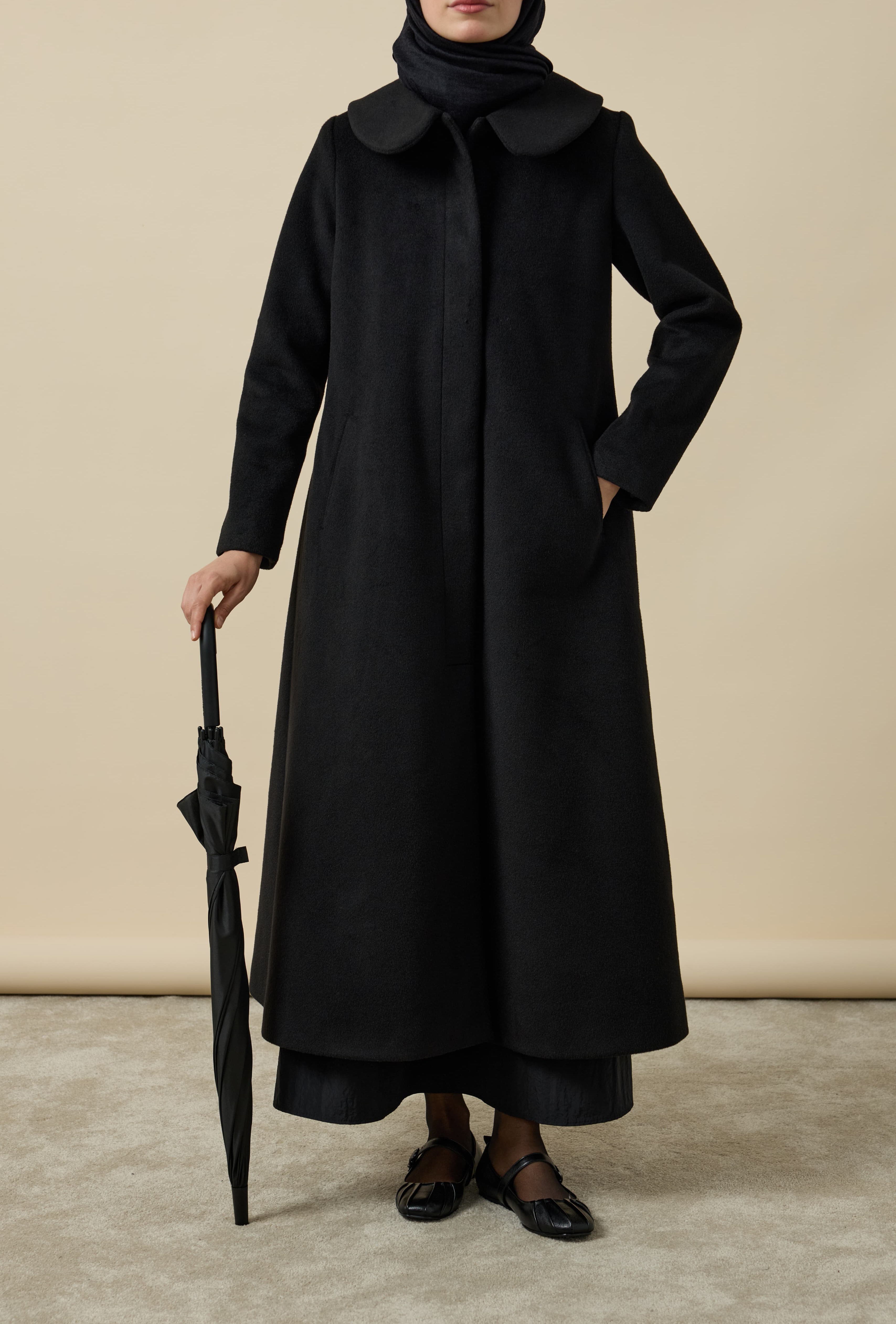 Royal Siyah Kaşe Kaban Hubab Abaya