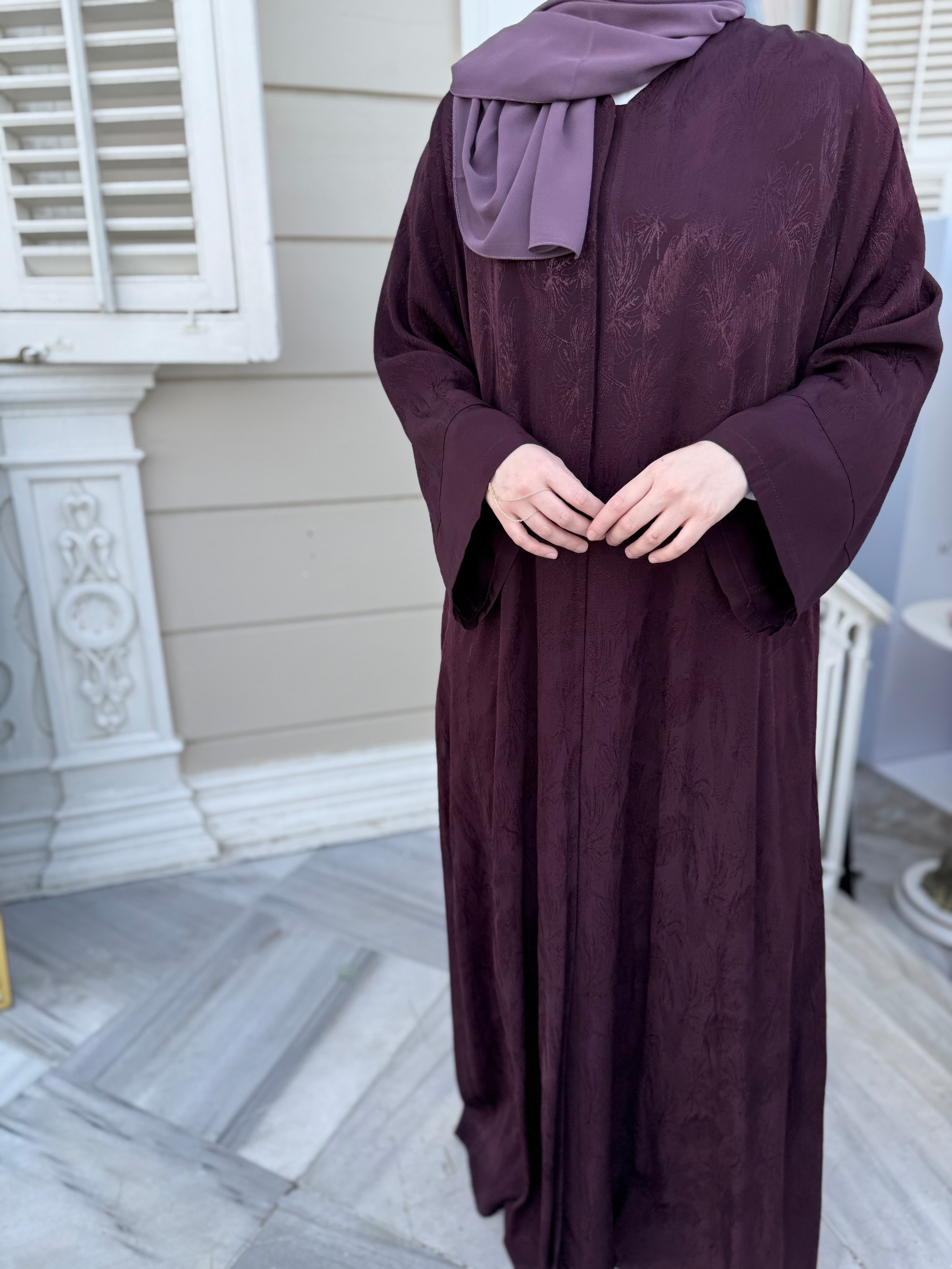 Roses Abaya Hubab Abaya