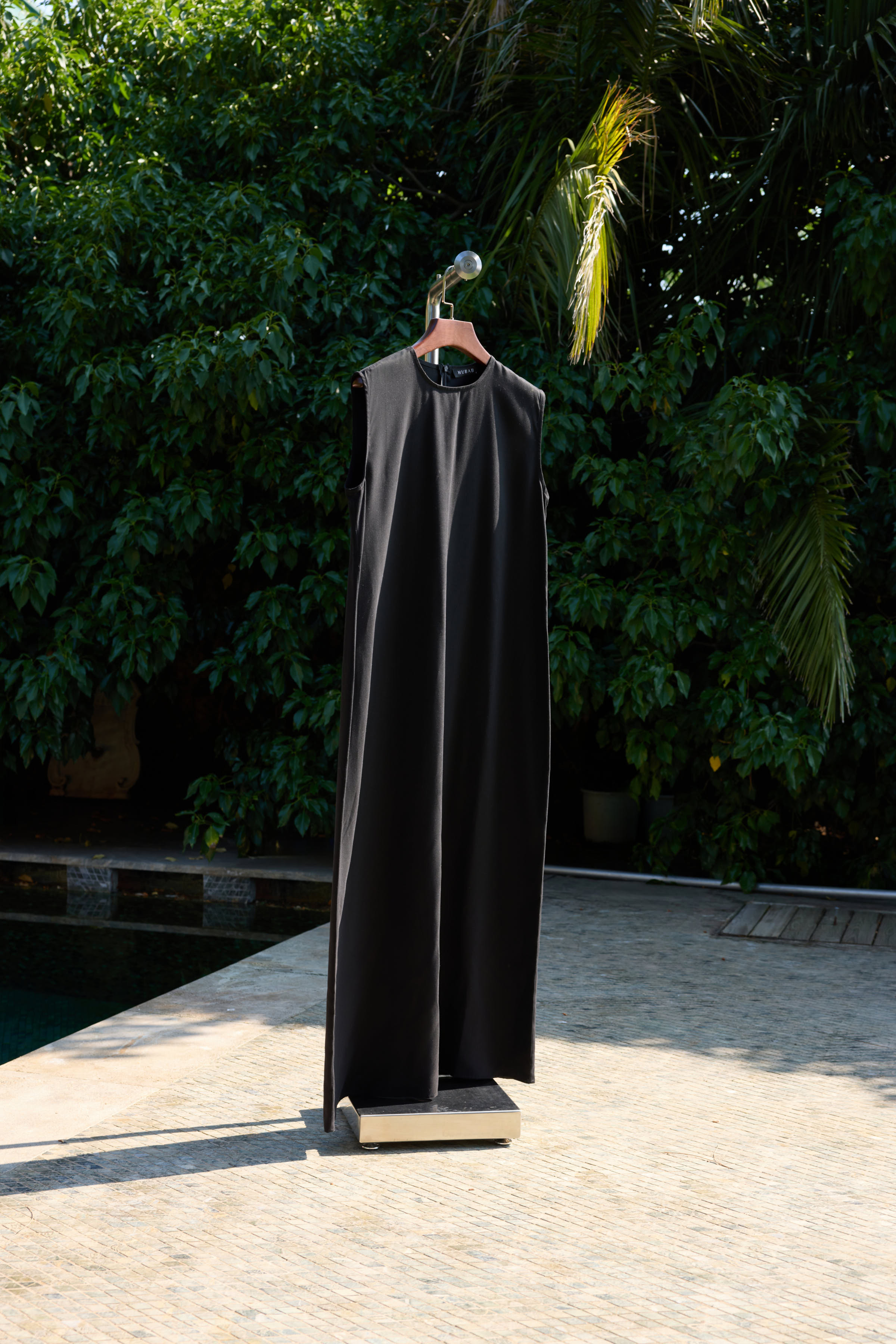Tensel İpek Siyah Elbise Hubab Abaya