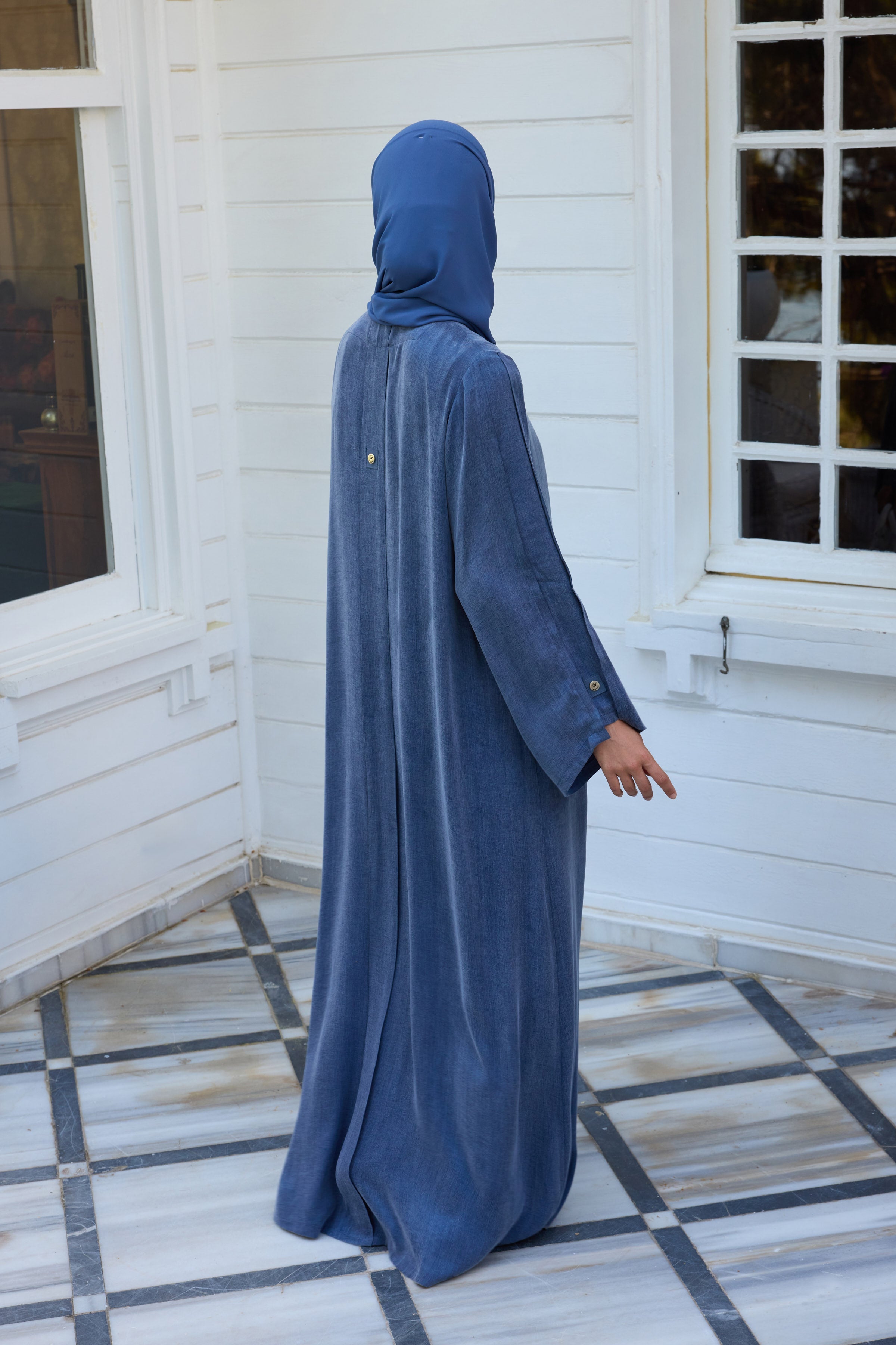 Essential İndigo Abaya Hubab Abaya