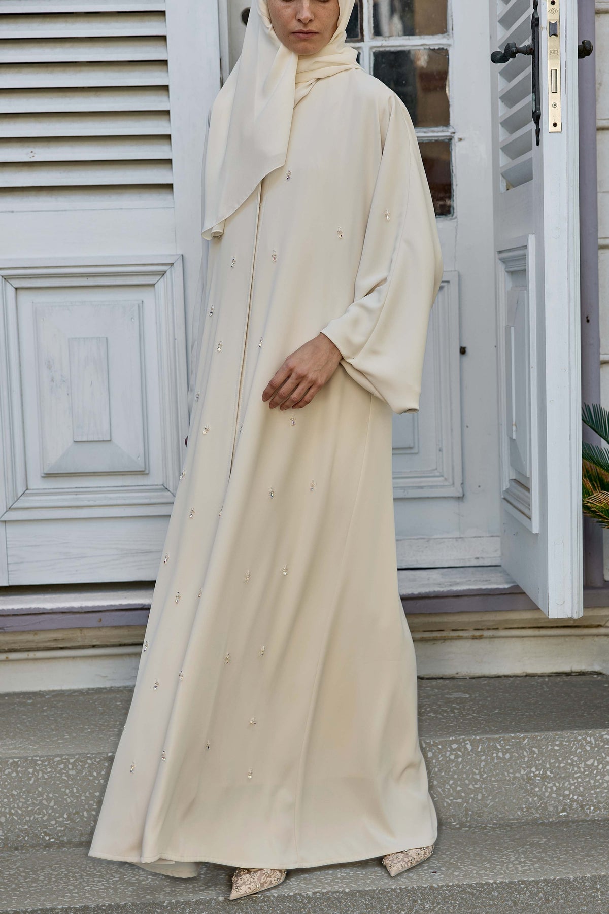 Krem Manolya Abaya & Şal Hubab Abaya