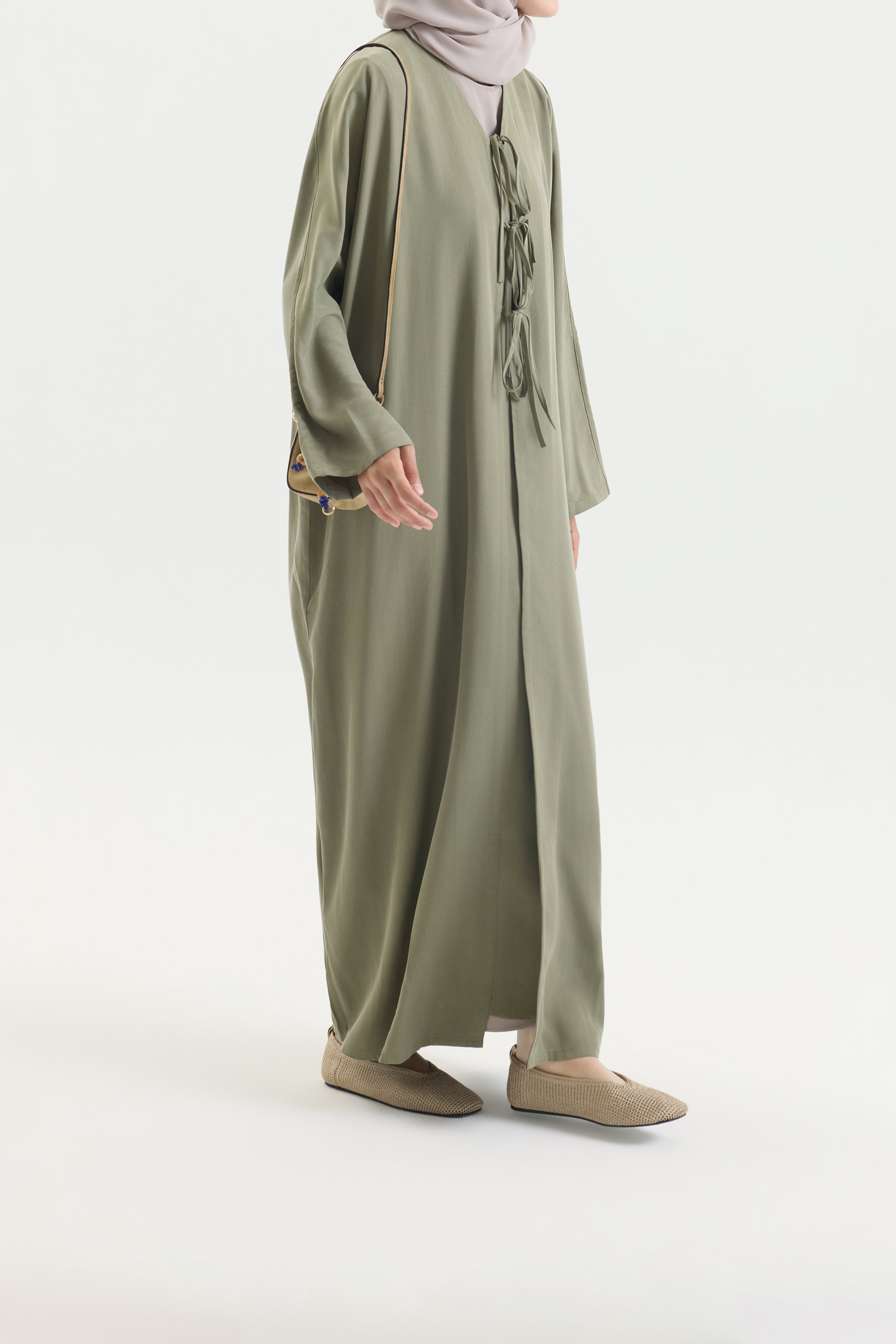 Önden Bağlamalı Çağla Yeşili Bow Abaya Hubab Abaya