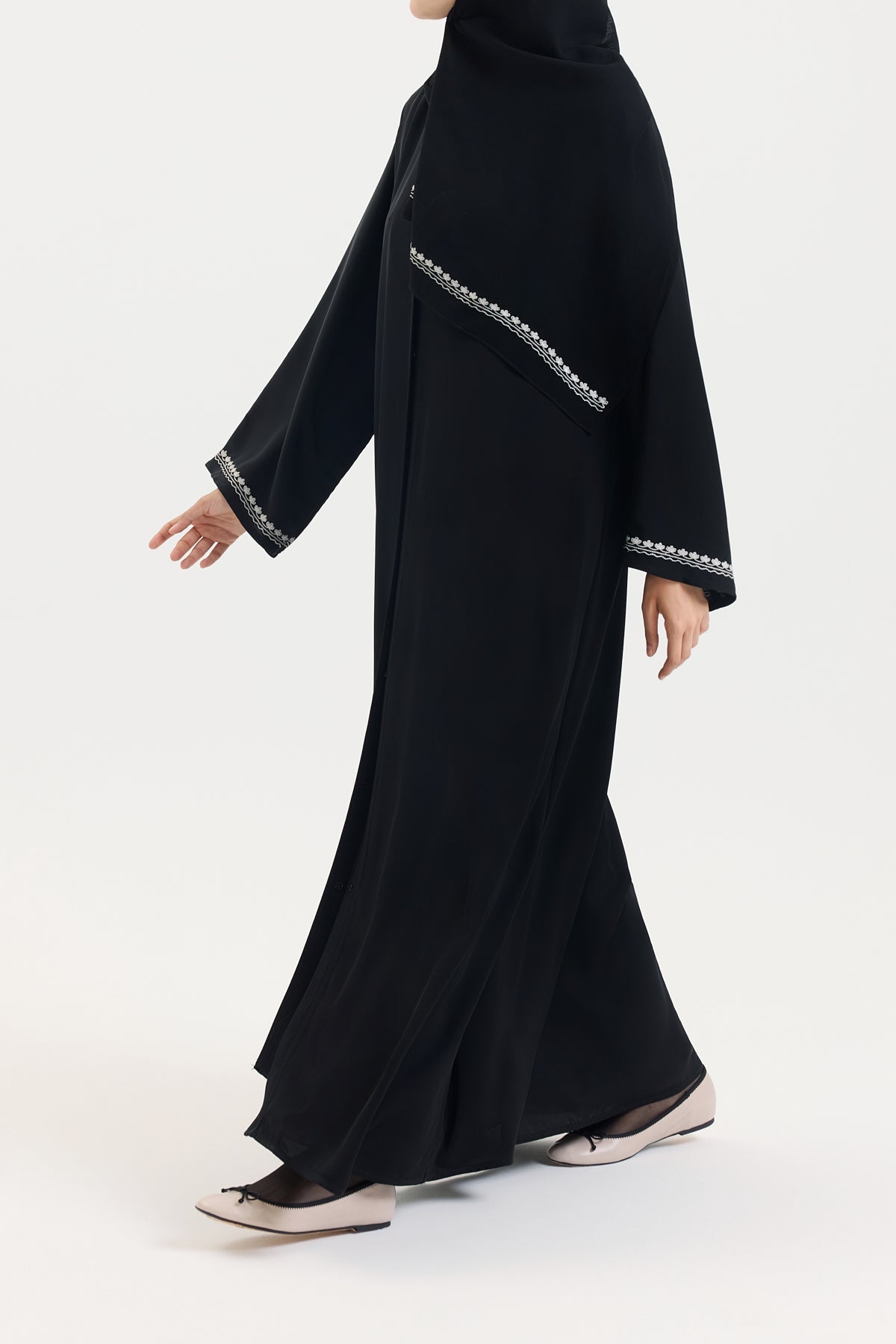 Exclusive Japon İpeği Yonca Nakış Abaya Hubab Abaya