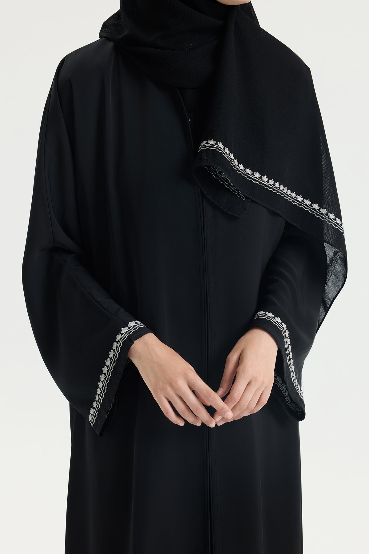 Exclusive Japon İpeği Yonca Nakış Abaya Hubab Abaya