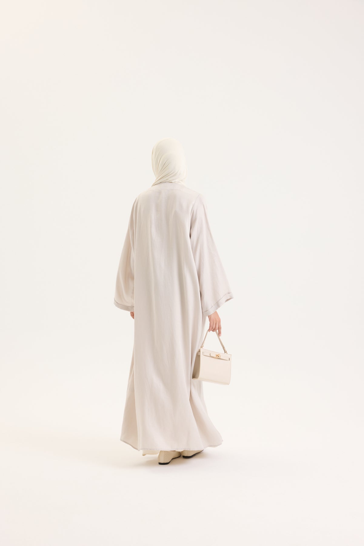 BRİT DETAYLI İNCİ KUPRA ABAYA Hubab Abaya