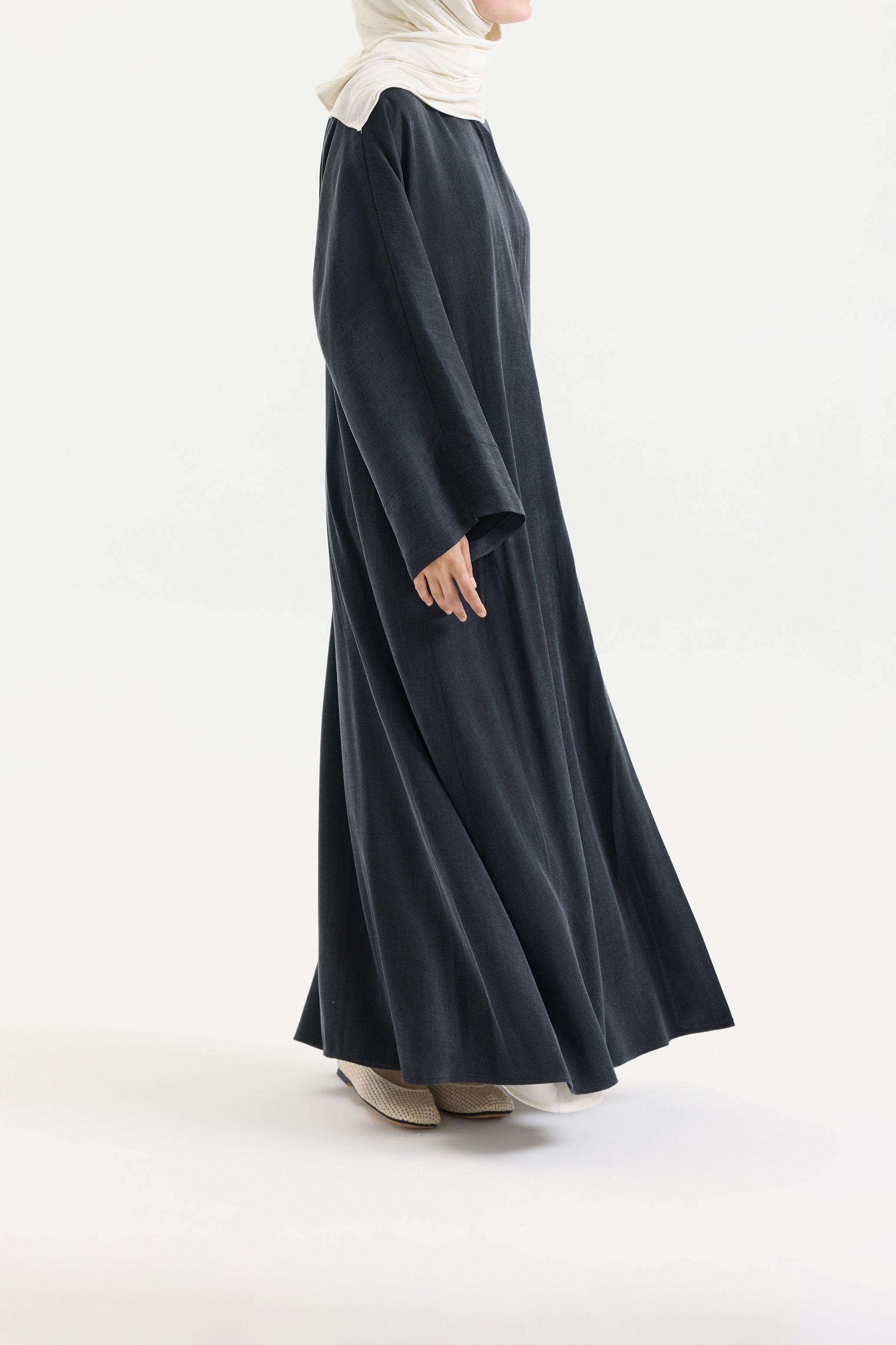 Bambu İpek Antrasit Abaya Hubab Abaya