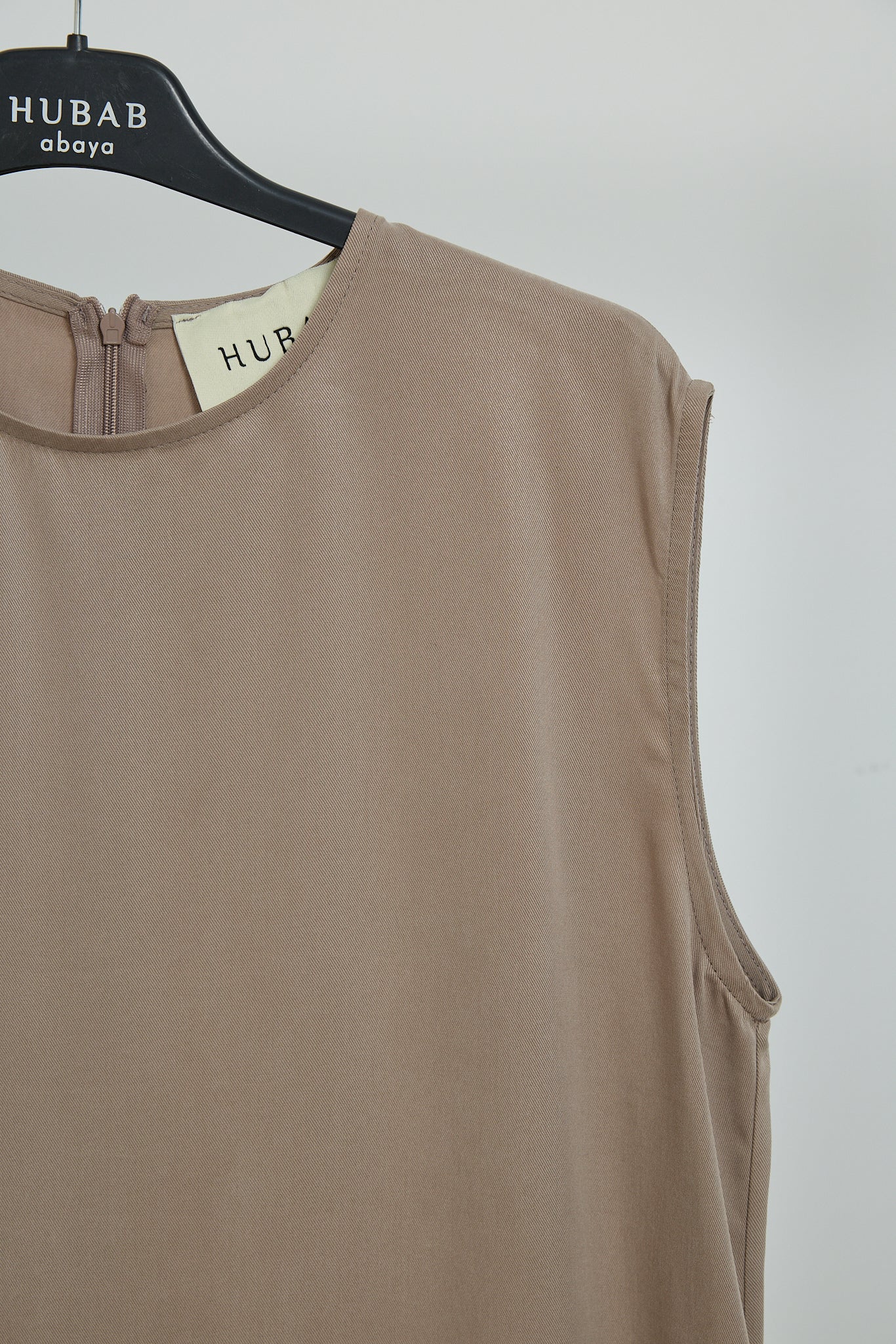 Tensel İpek Taş Rengi Elbise Hubab Abaya