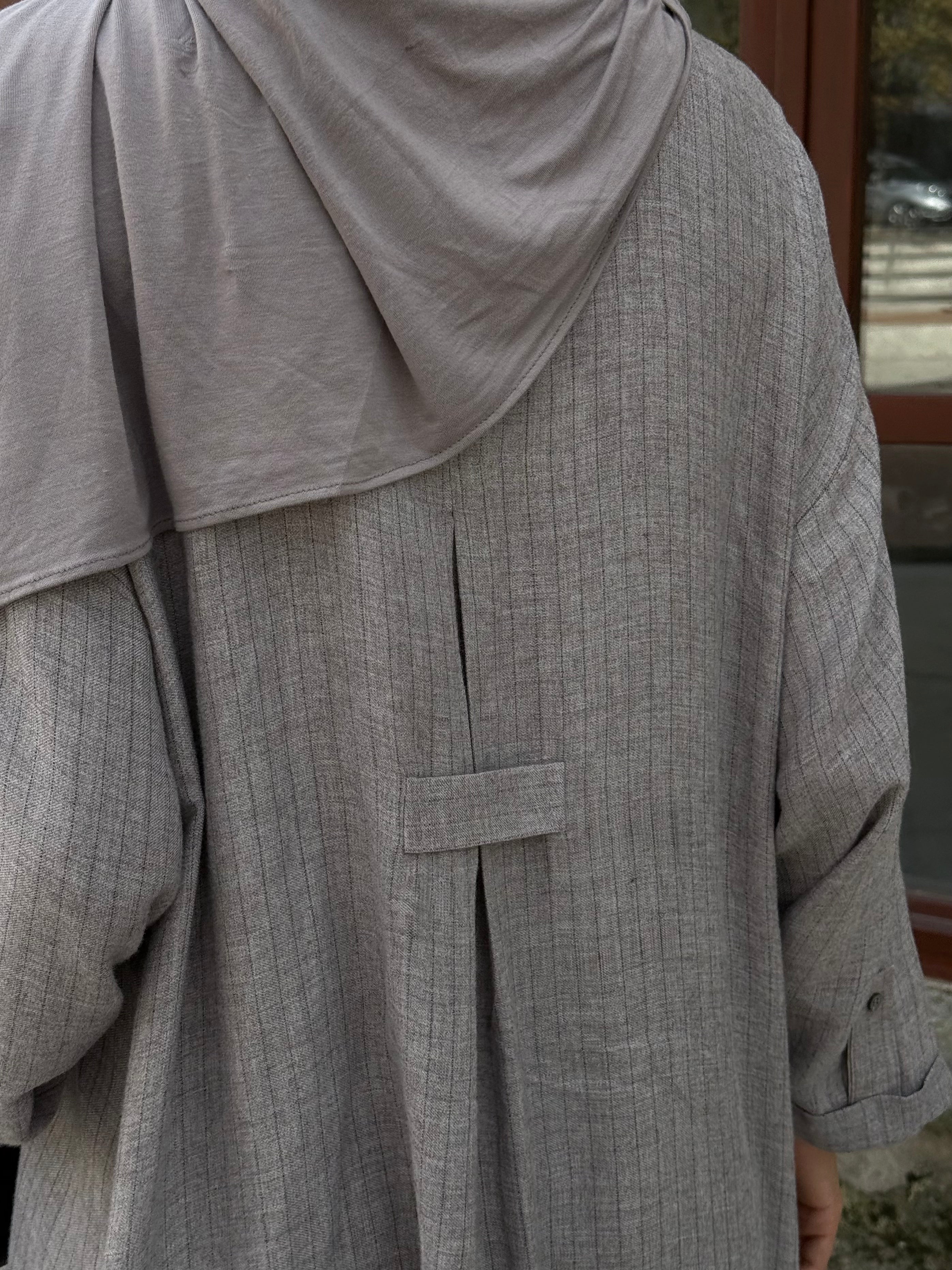 Daily Abaya Gri Hubab Abaya