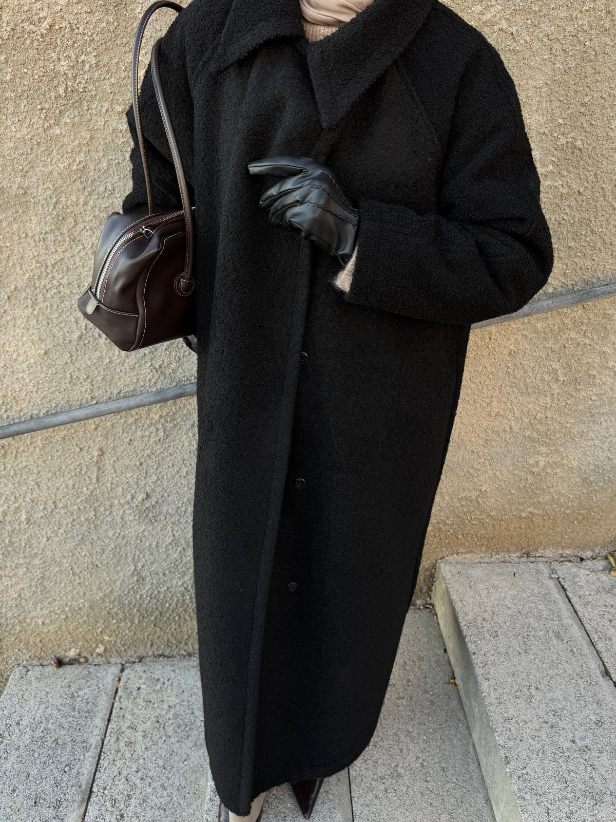 Yaka Detaylı Buklet Kaban Hubab Abaya