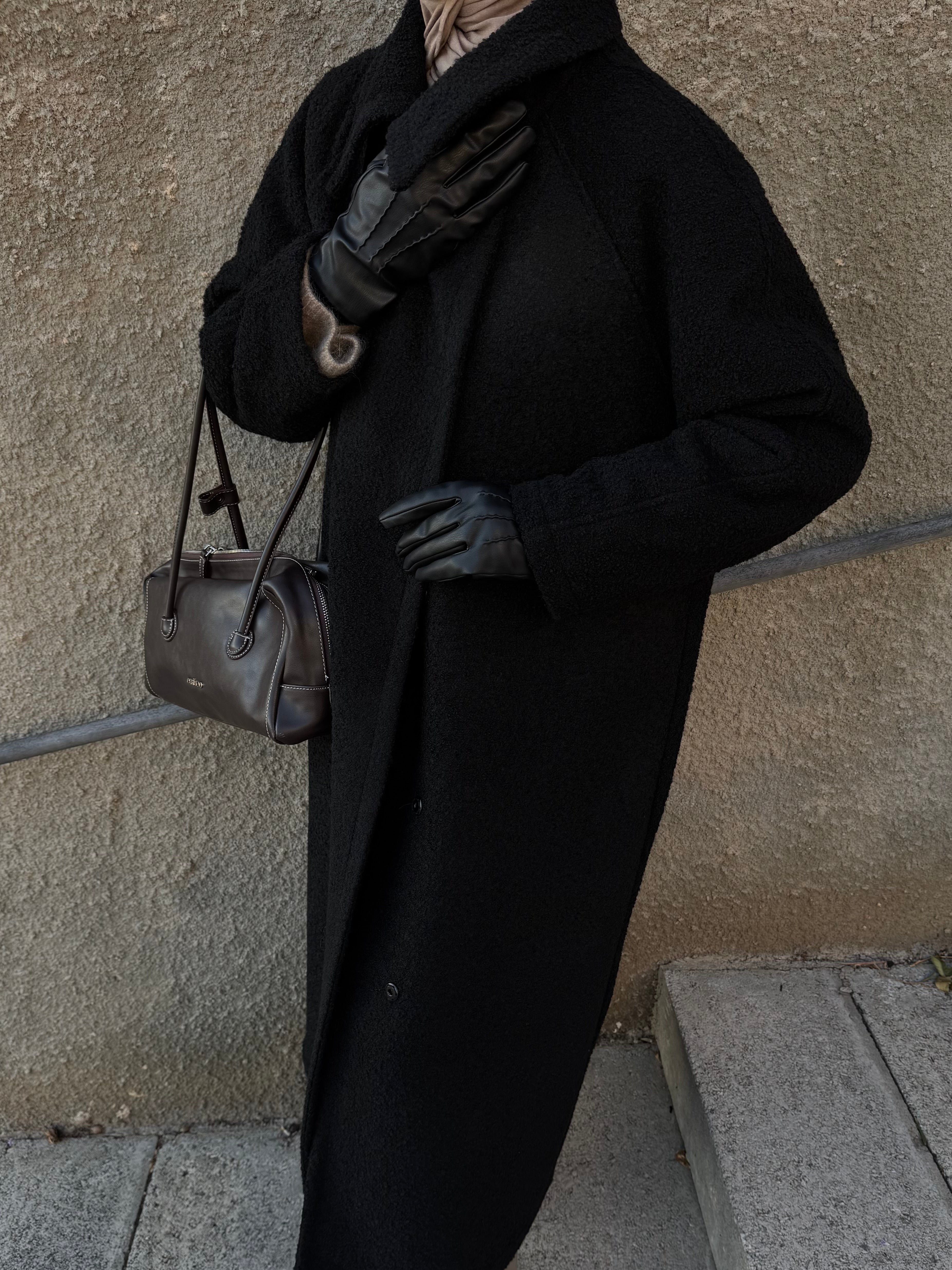 Yaka Detaylı Buklet Kaban Hubab Abaya