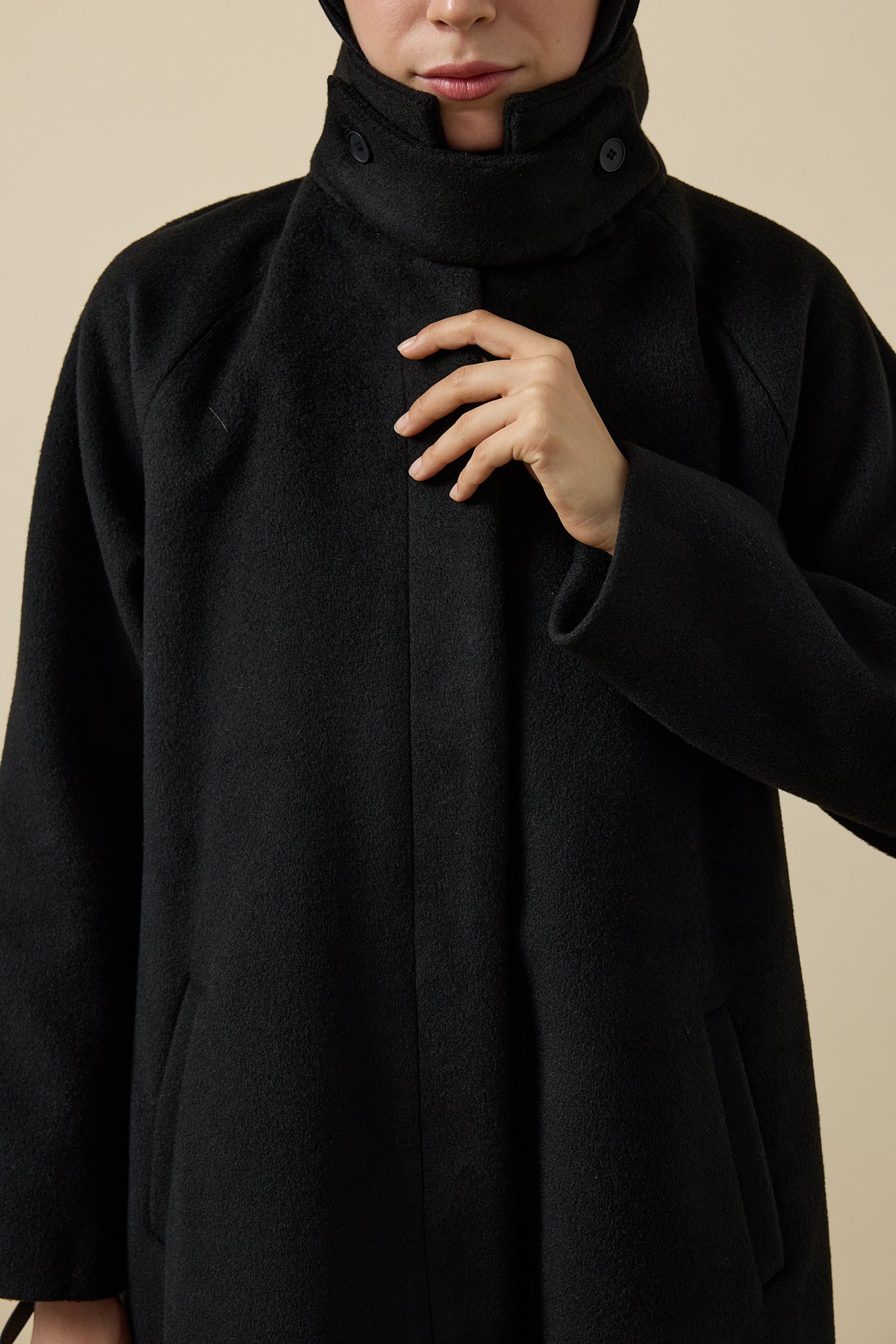 Casual Siyah Kaşe Kaban Hubab Abaya