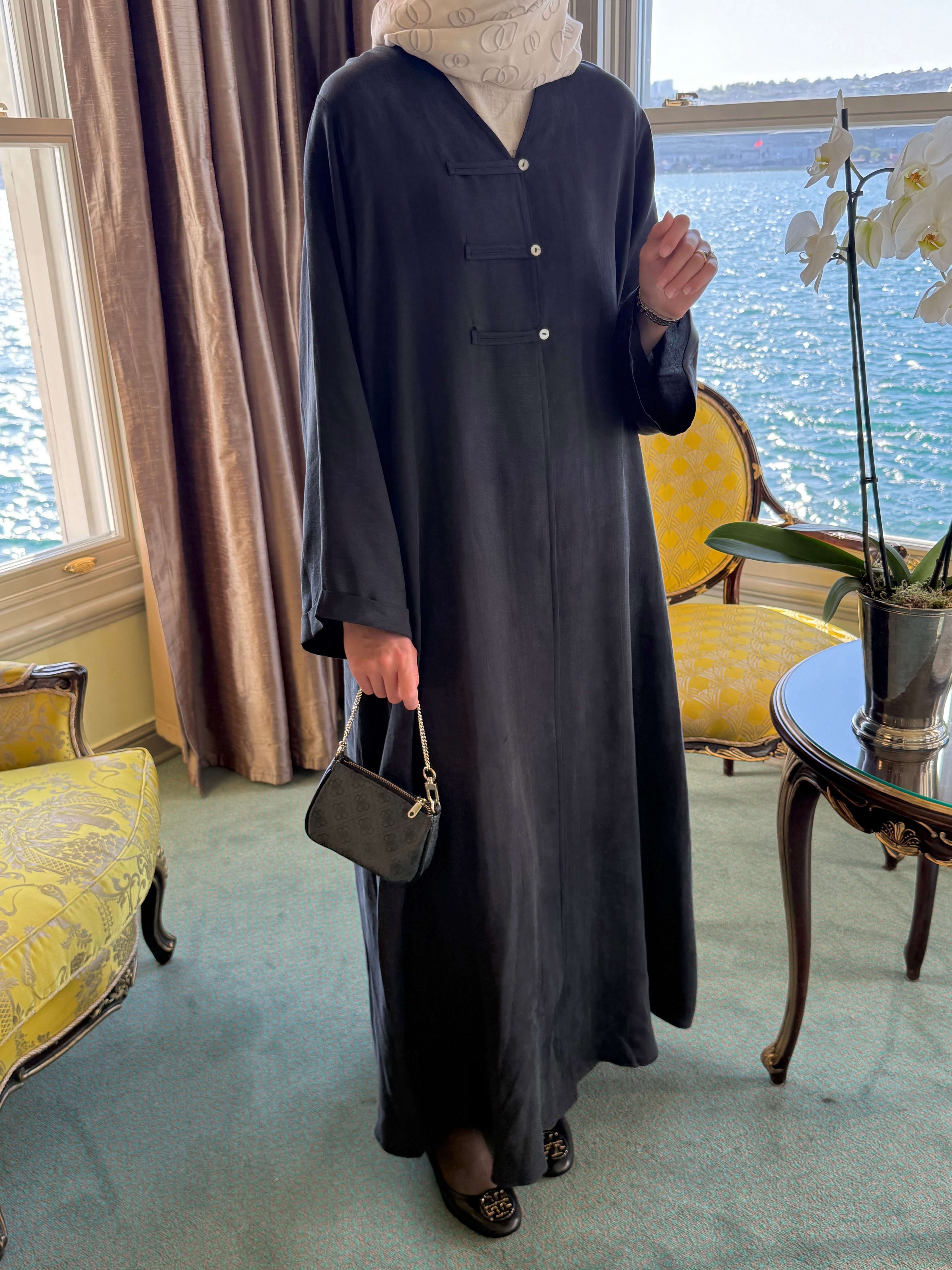 Brit Detaylı Siyah Kupra Abaya Hubab Abaya