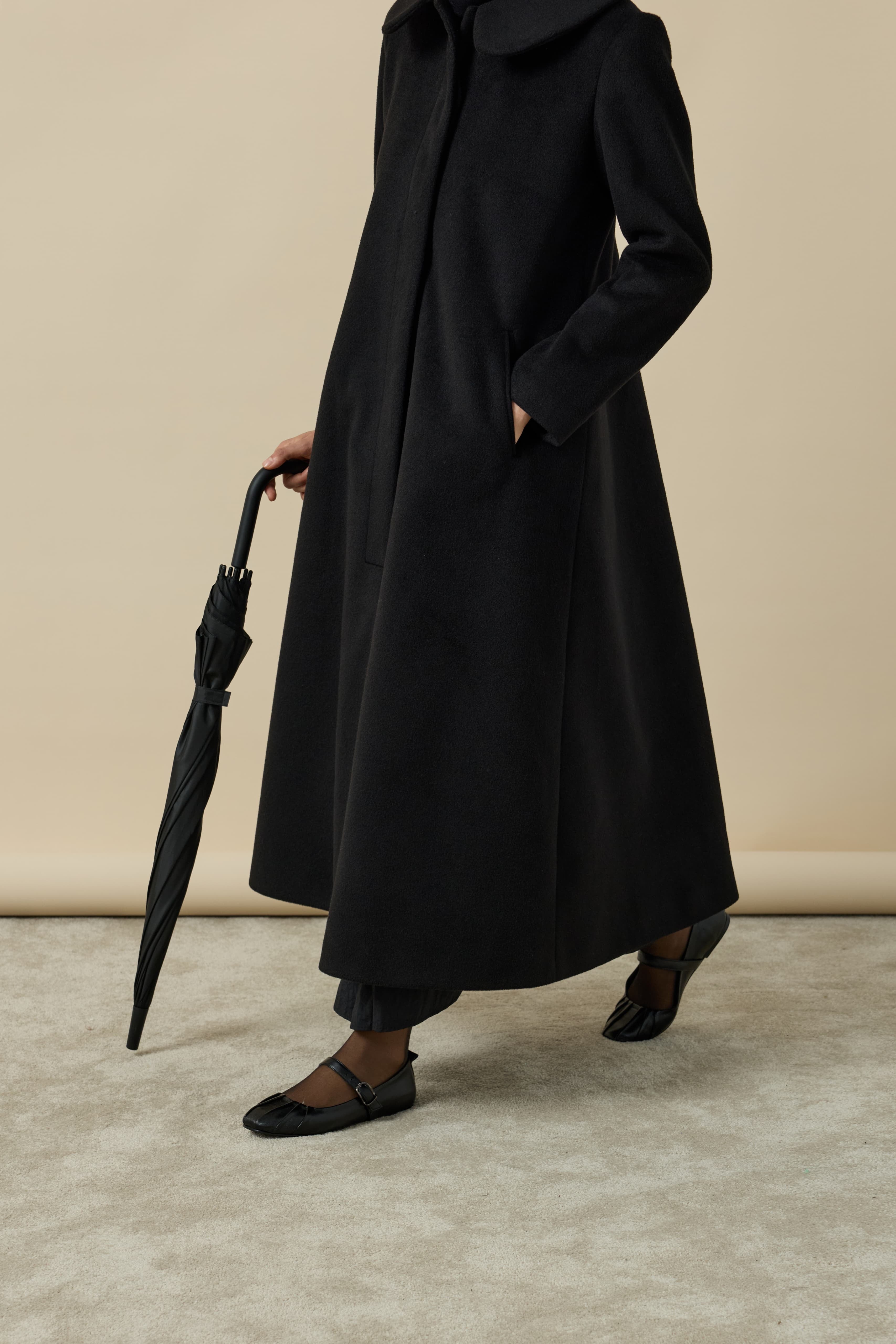 Royal Siyah Kaşe Kaban Hubab Abaya