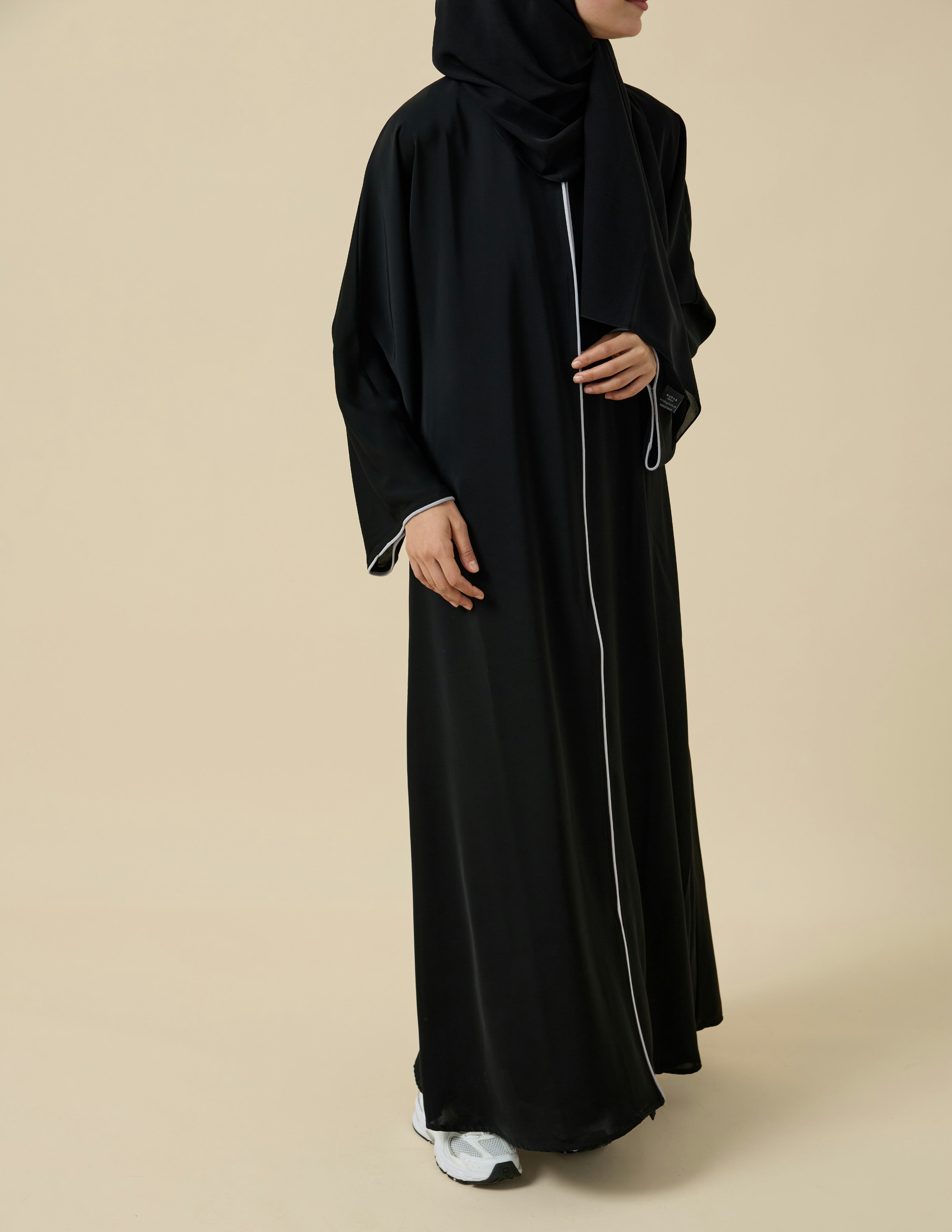 Açık Gri Biyeli Abaya Hubab Abaya