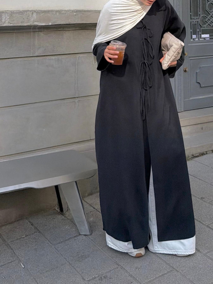 Önden Bağlamalı Bow Abaya (ön sipariş) Hubab Abaya