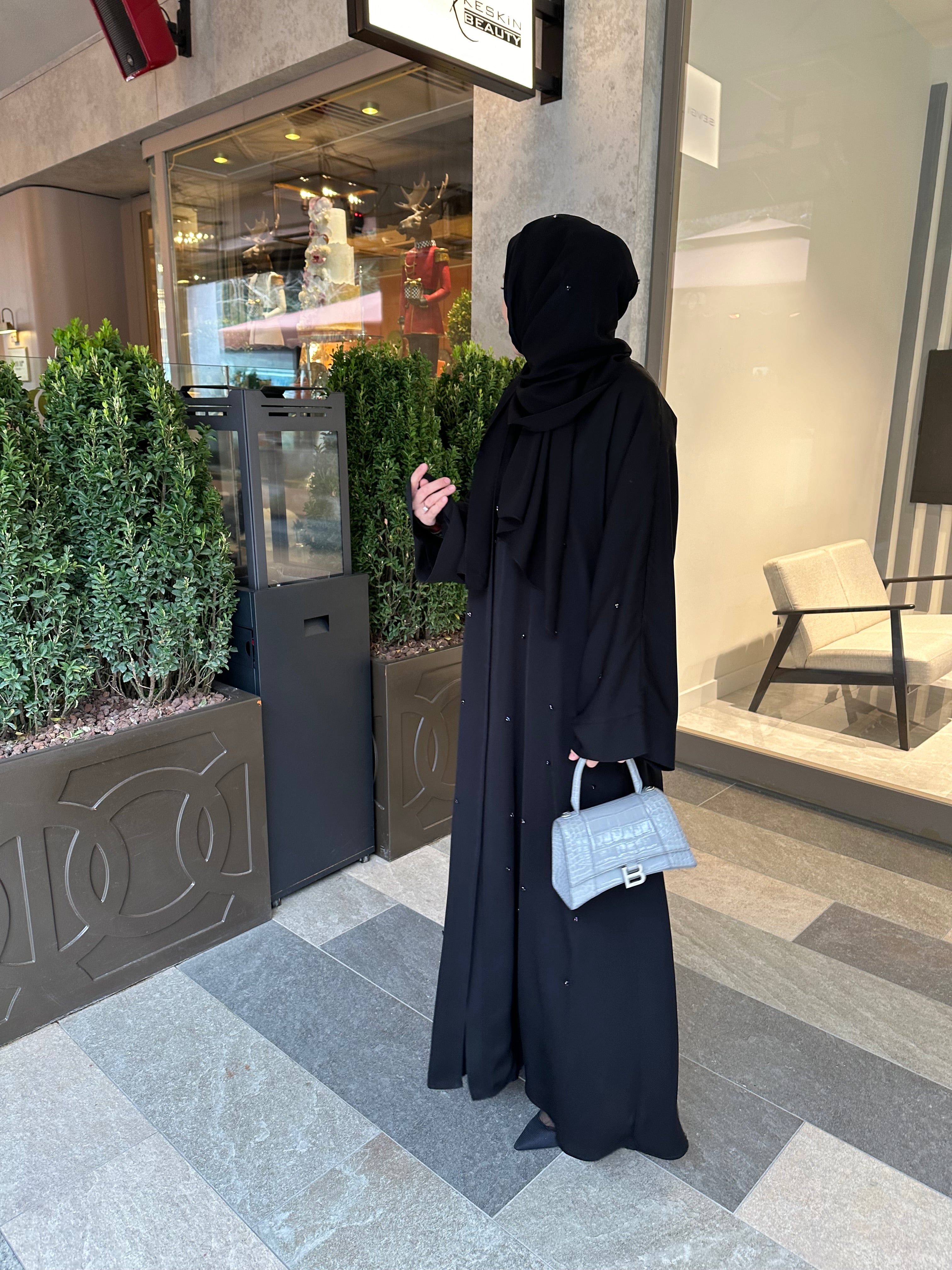 DİLA ABAYA LUXURY