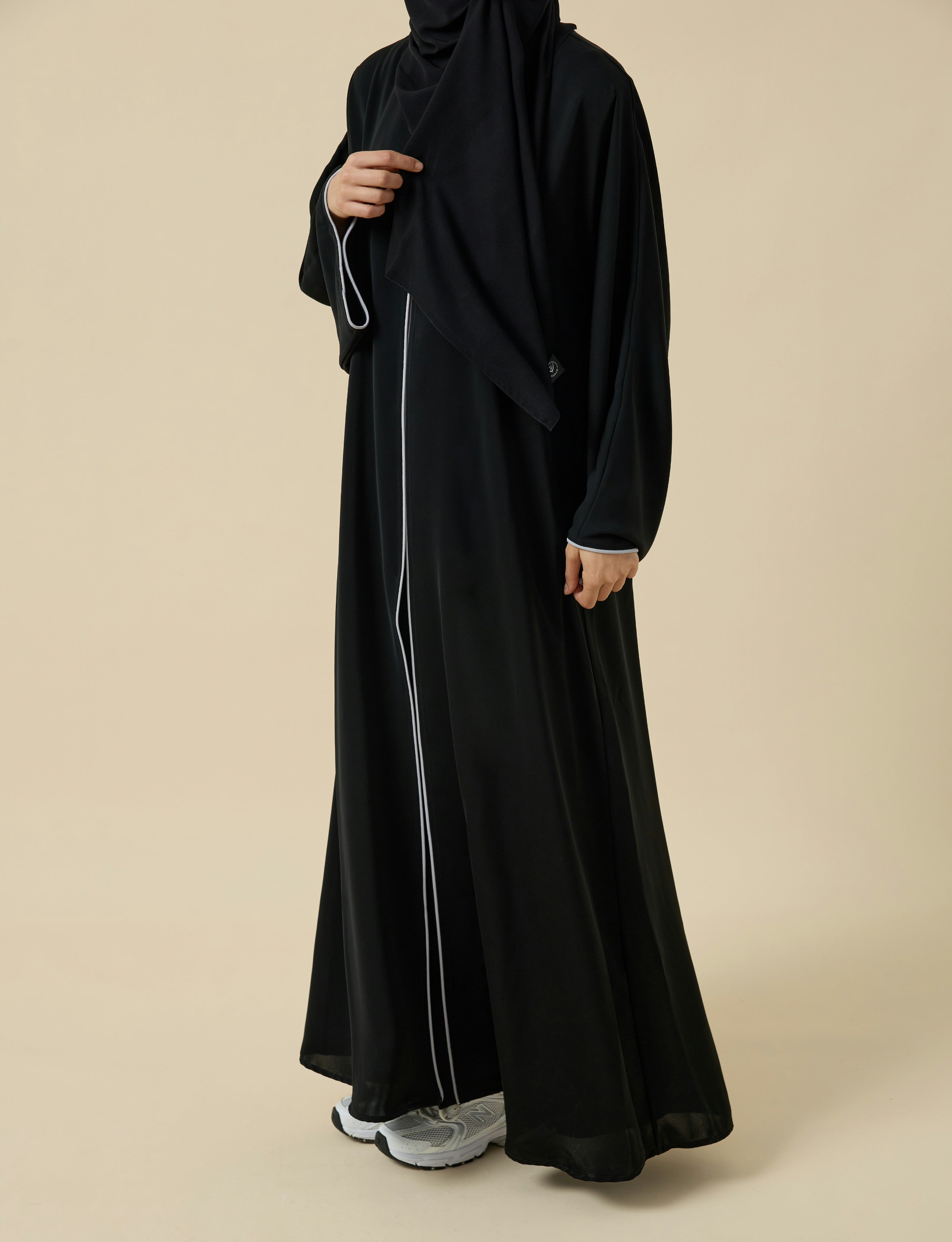 Açık Gri Biyeli Abaya Hubab Abaya