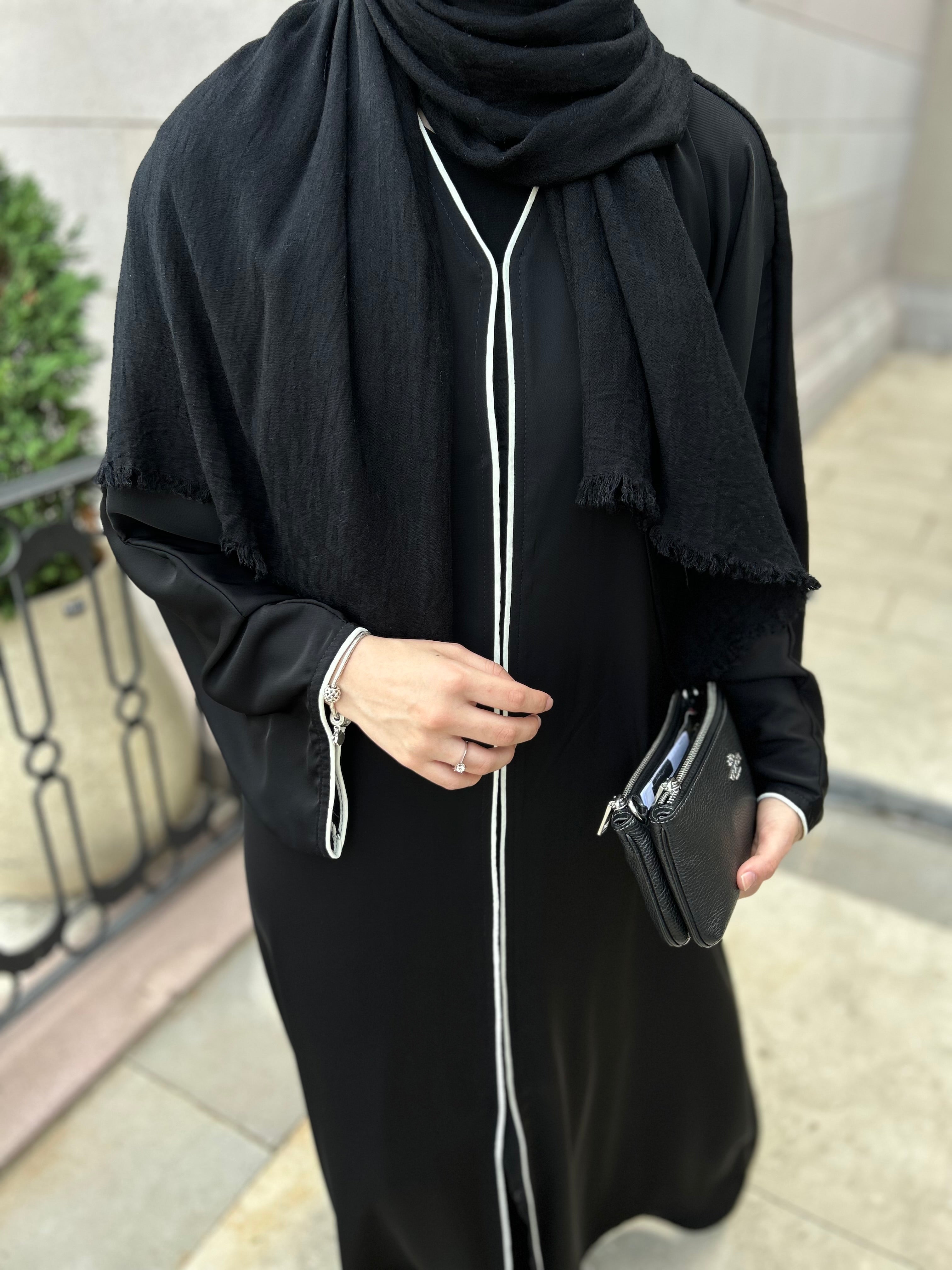 Krem Biyeli Abaya Hubab Abaya