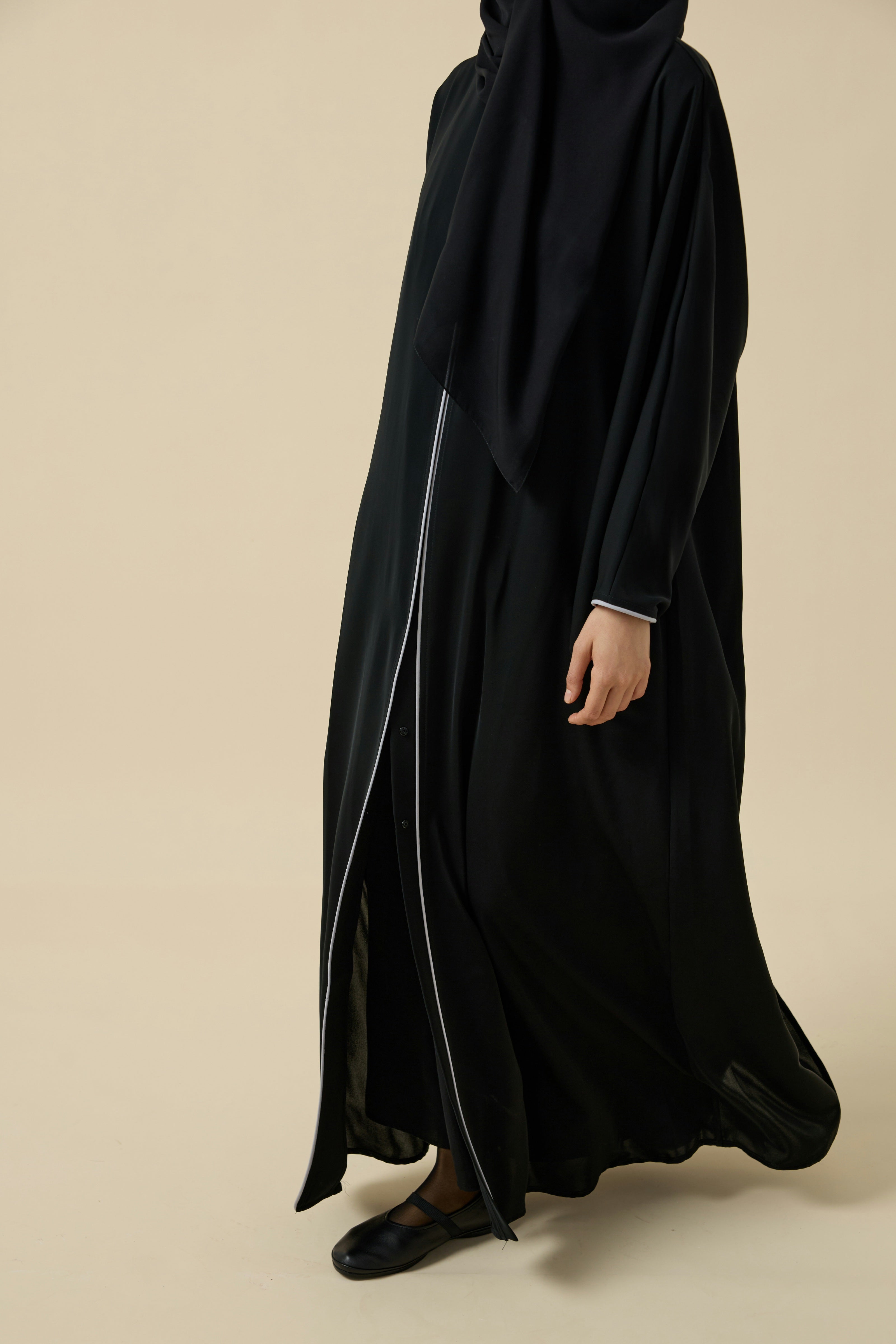 Açık Gri Biyeli Abaya Hubab Abaya