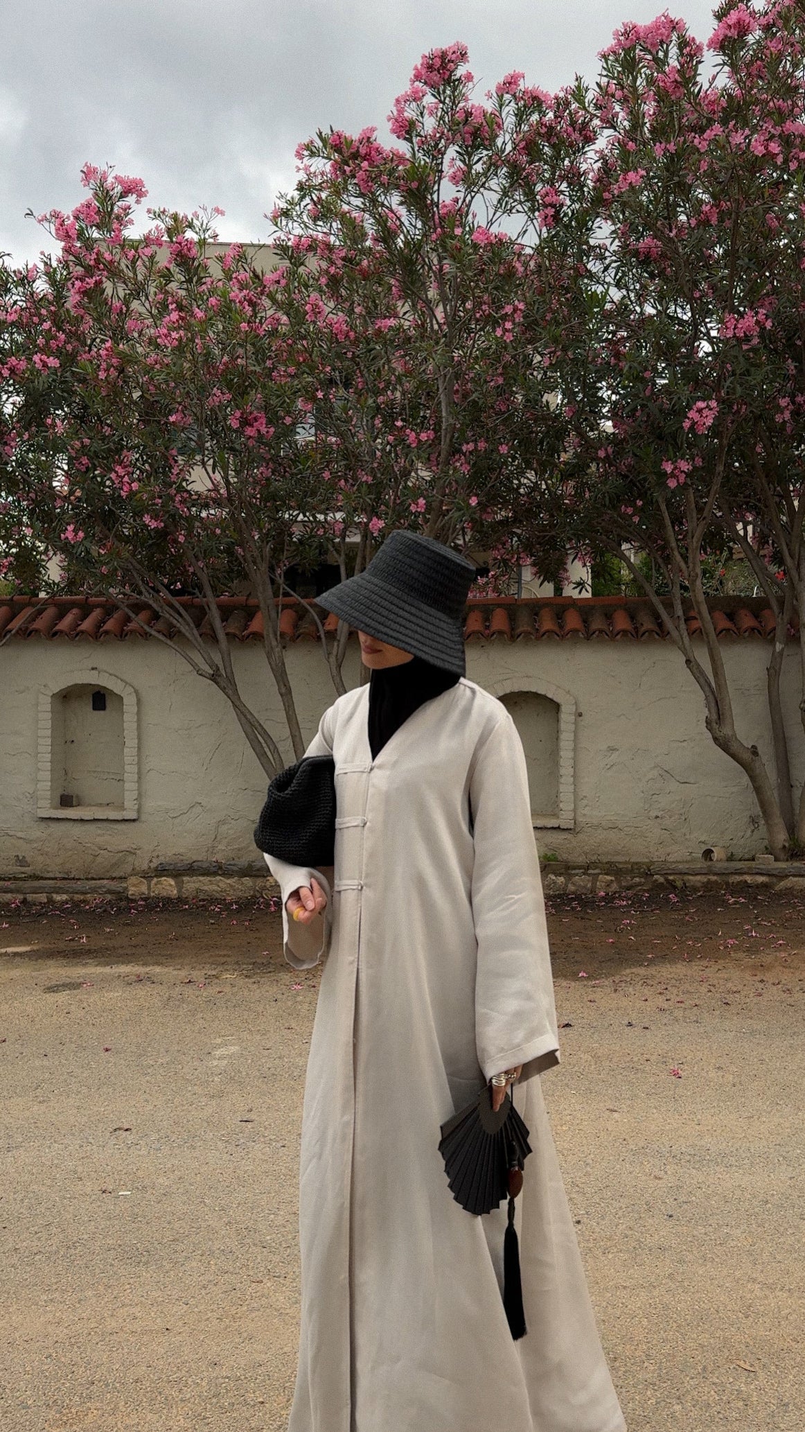 BRİT DETAYLI SEDEF KUPRA ABAYA Hubab Abaya