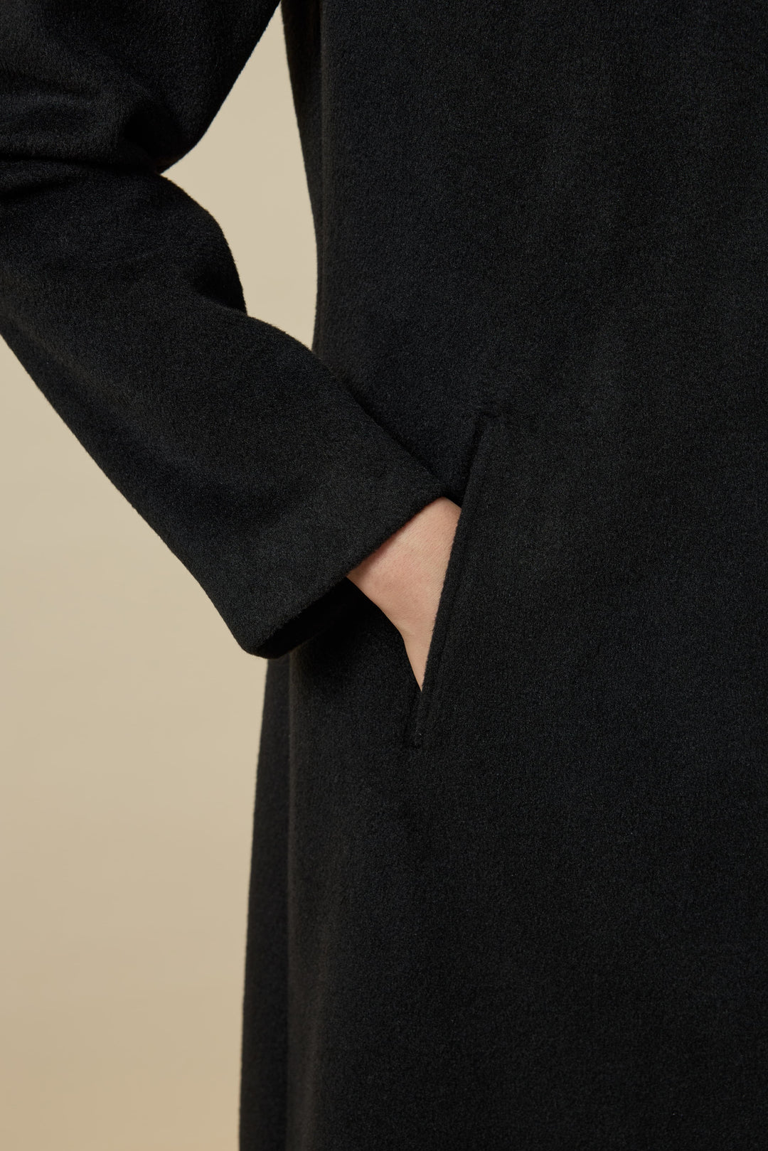 Royal Siyah Kaşe Kaban Hubab Abaya