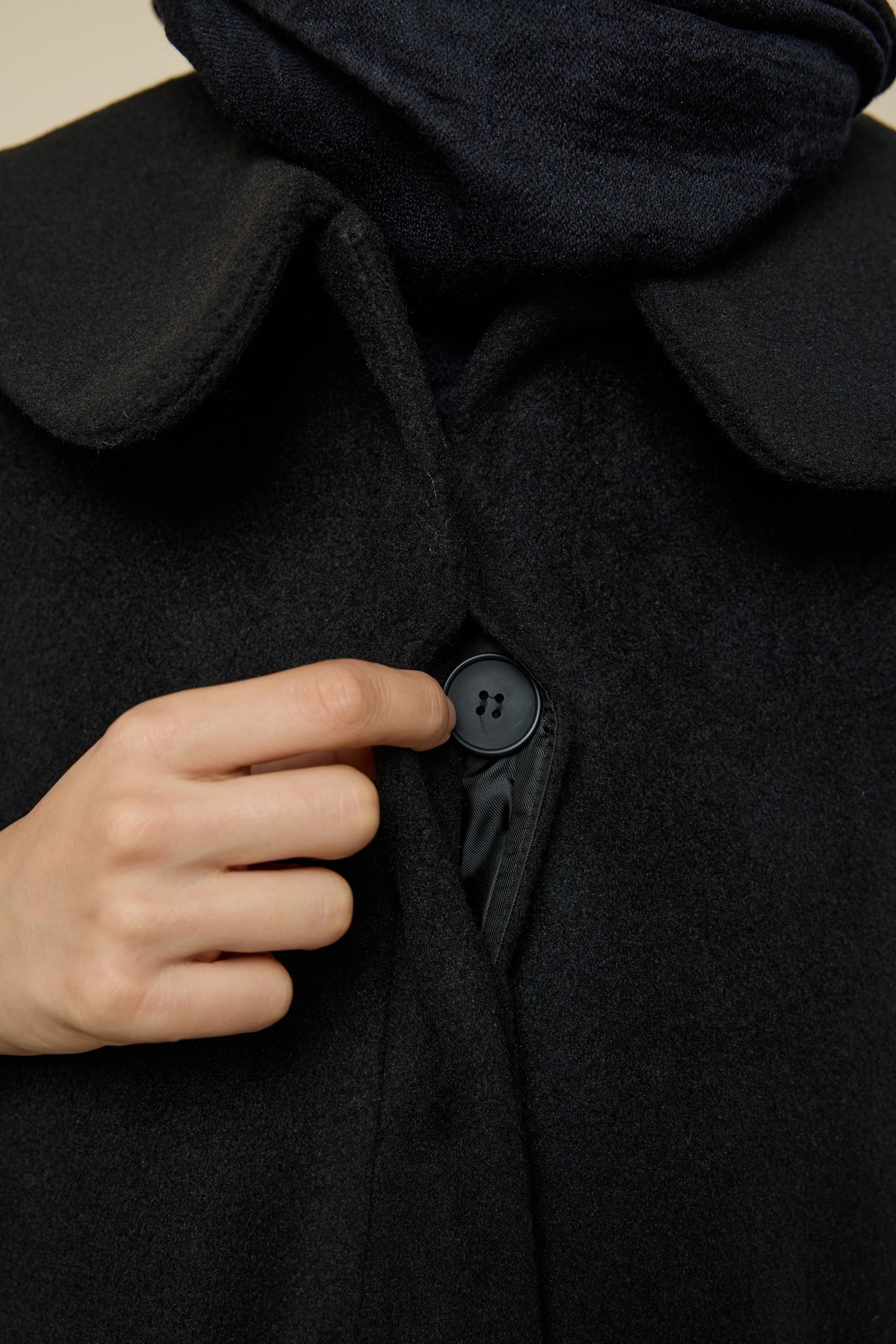 Royal Siyah Kaşe Kaban Hubab Abaya