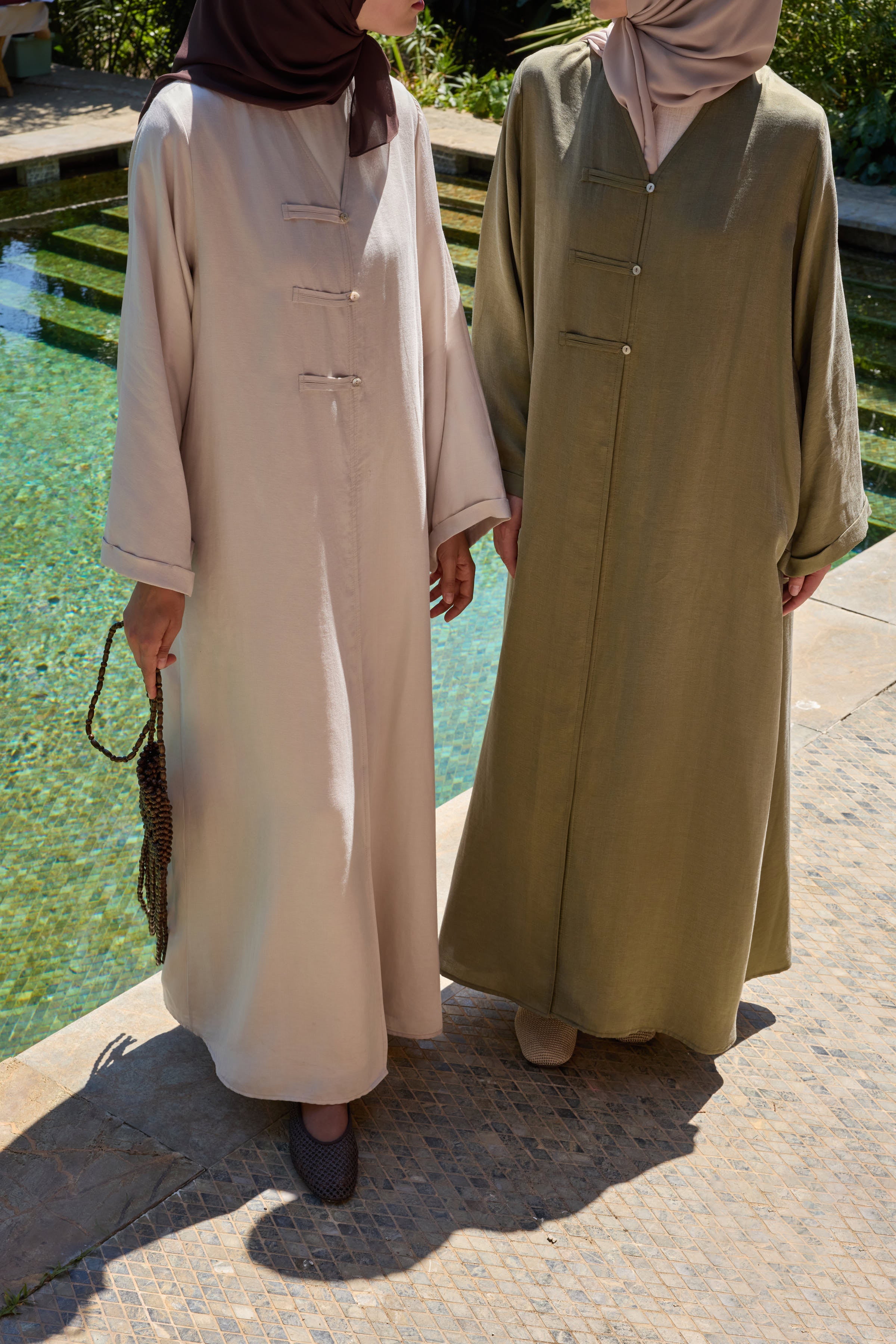 Brit Detaylı Sedef Kupra Abaya Hubab Abaya