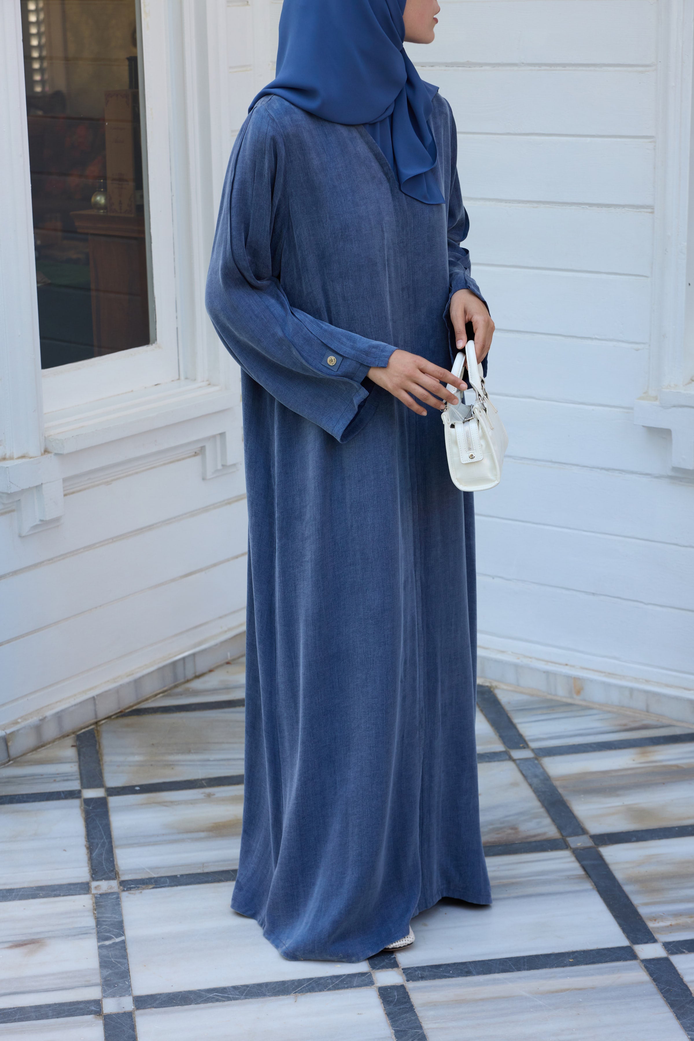 Essential İndigo Abaya Hubab Abaya