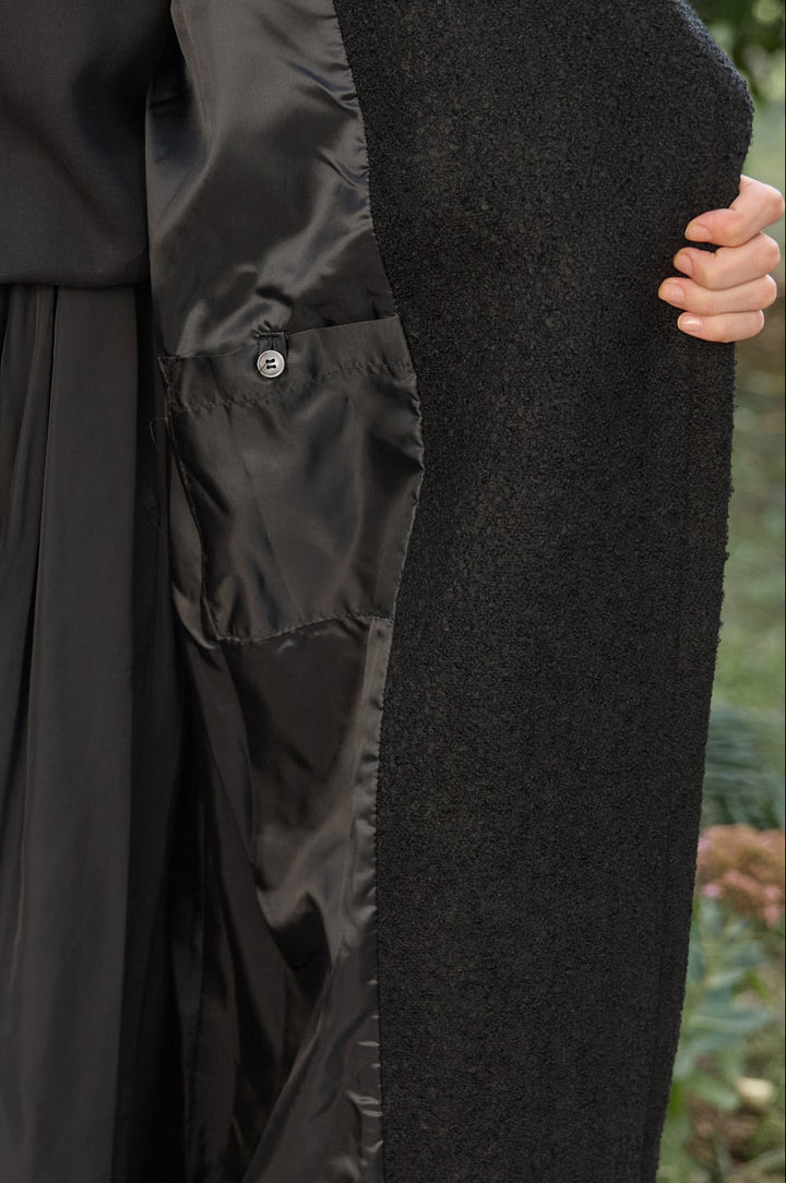 Yaka Detaylı Buklet Kaban Hubab Abaya