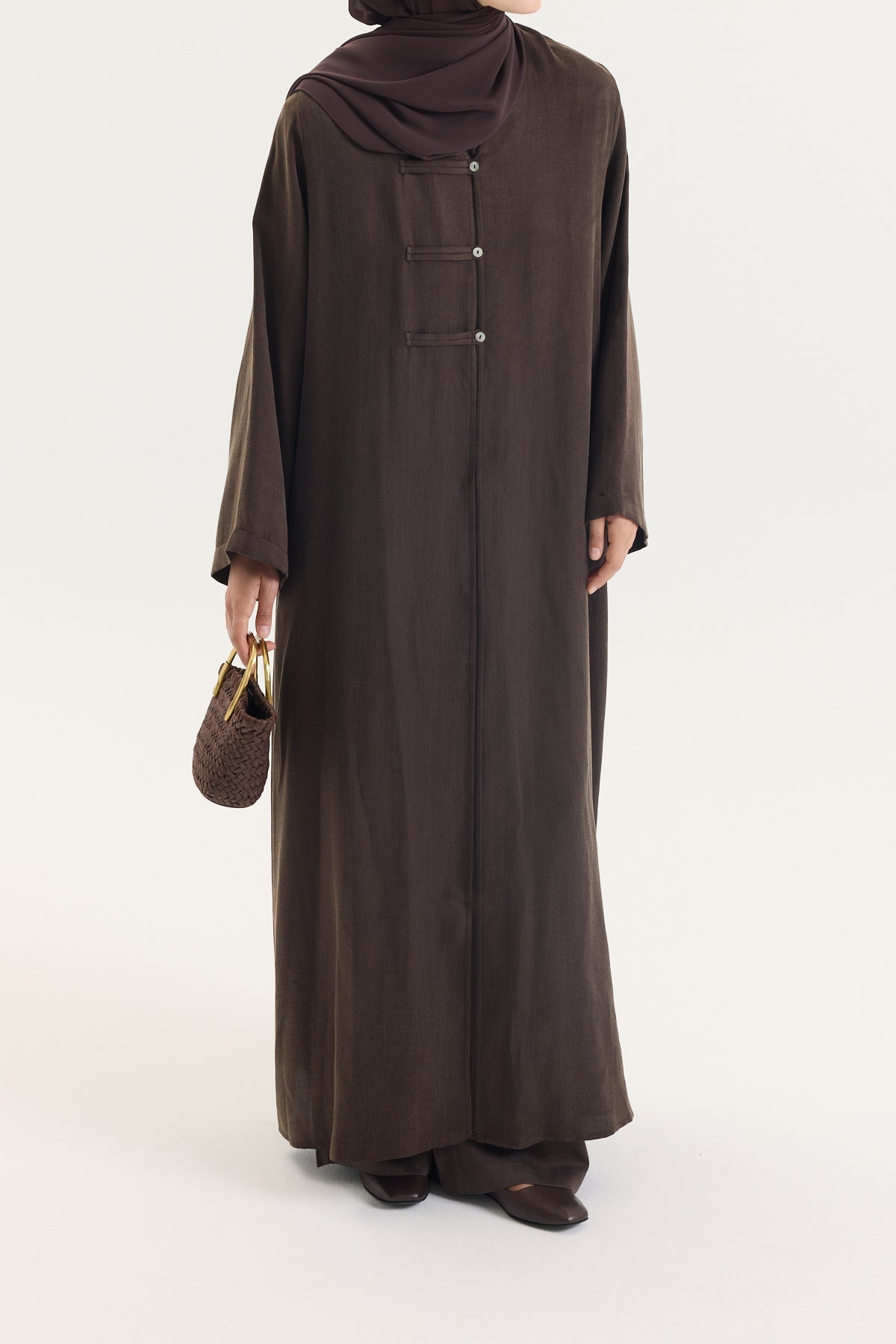 BRİT DETAYLI KAHVERENGİ KUPRA ABAYA Hubab Abaya