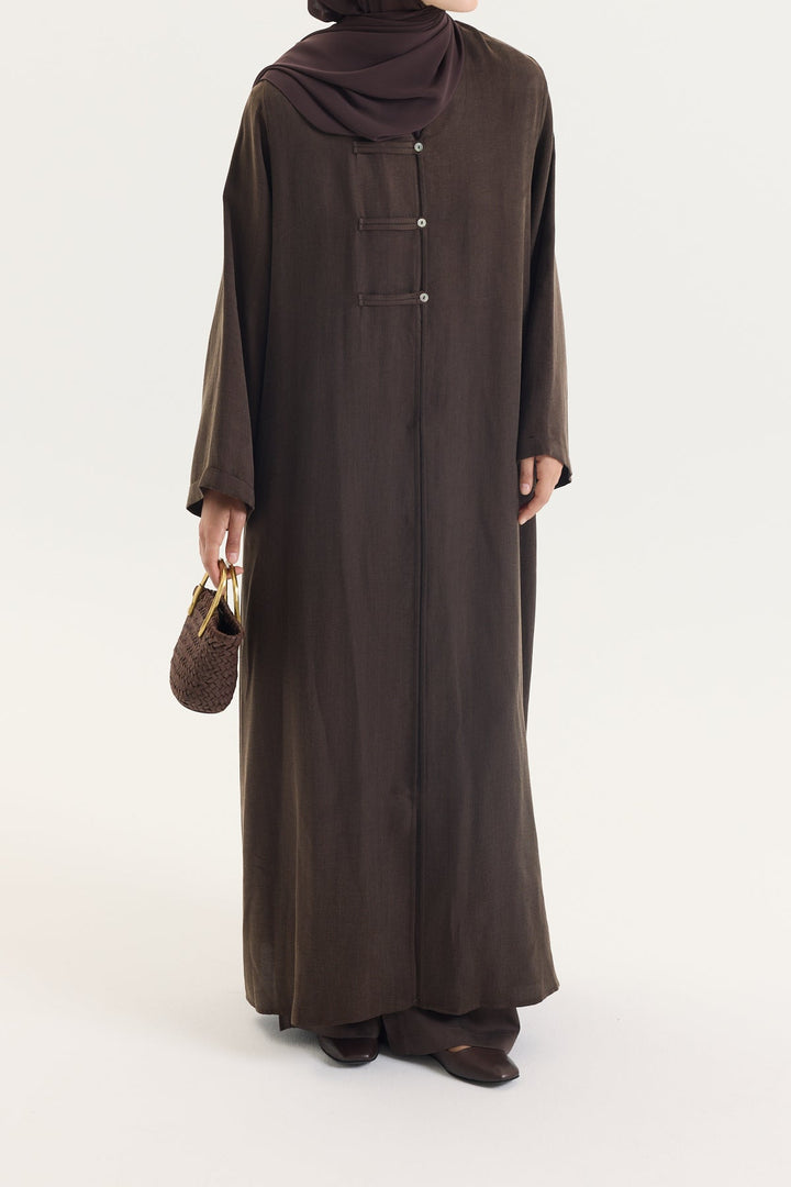 BRİT DETAYLI KAHVERENGİ KUPRA ABAYA Hubab Abaya