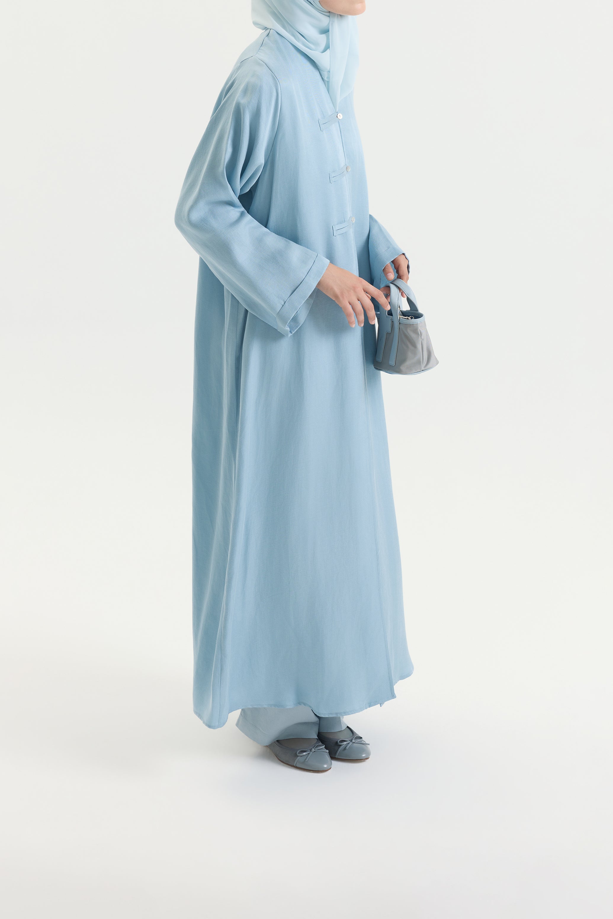 BRİT DETAYLI MAVİ KUPRA ABAYA Hubab Abaya
