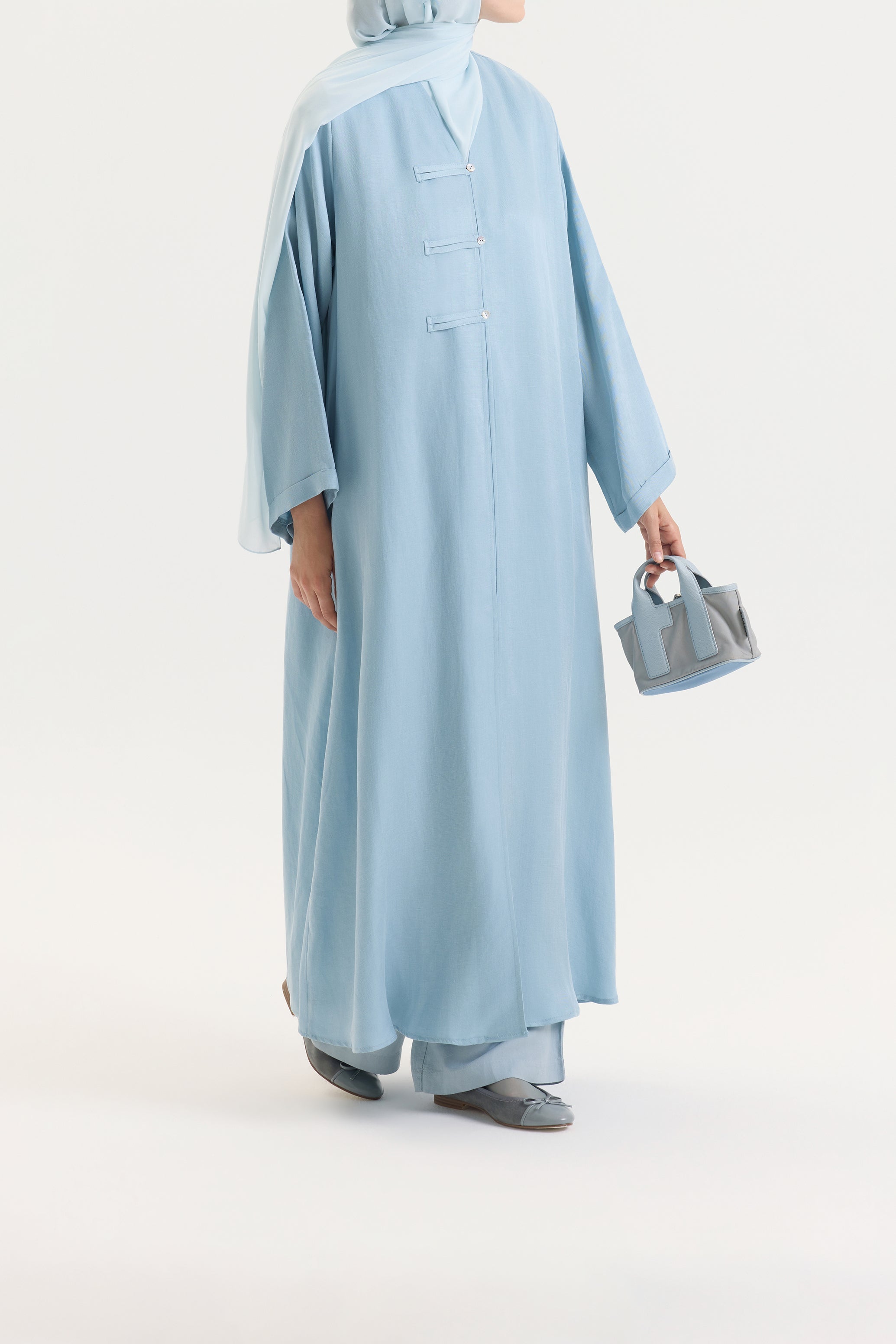 BRİT DETAYLI MAVİ KUPRA ABAYA Hubab Abaya