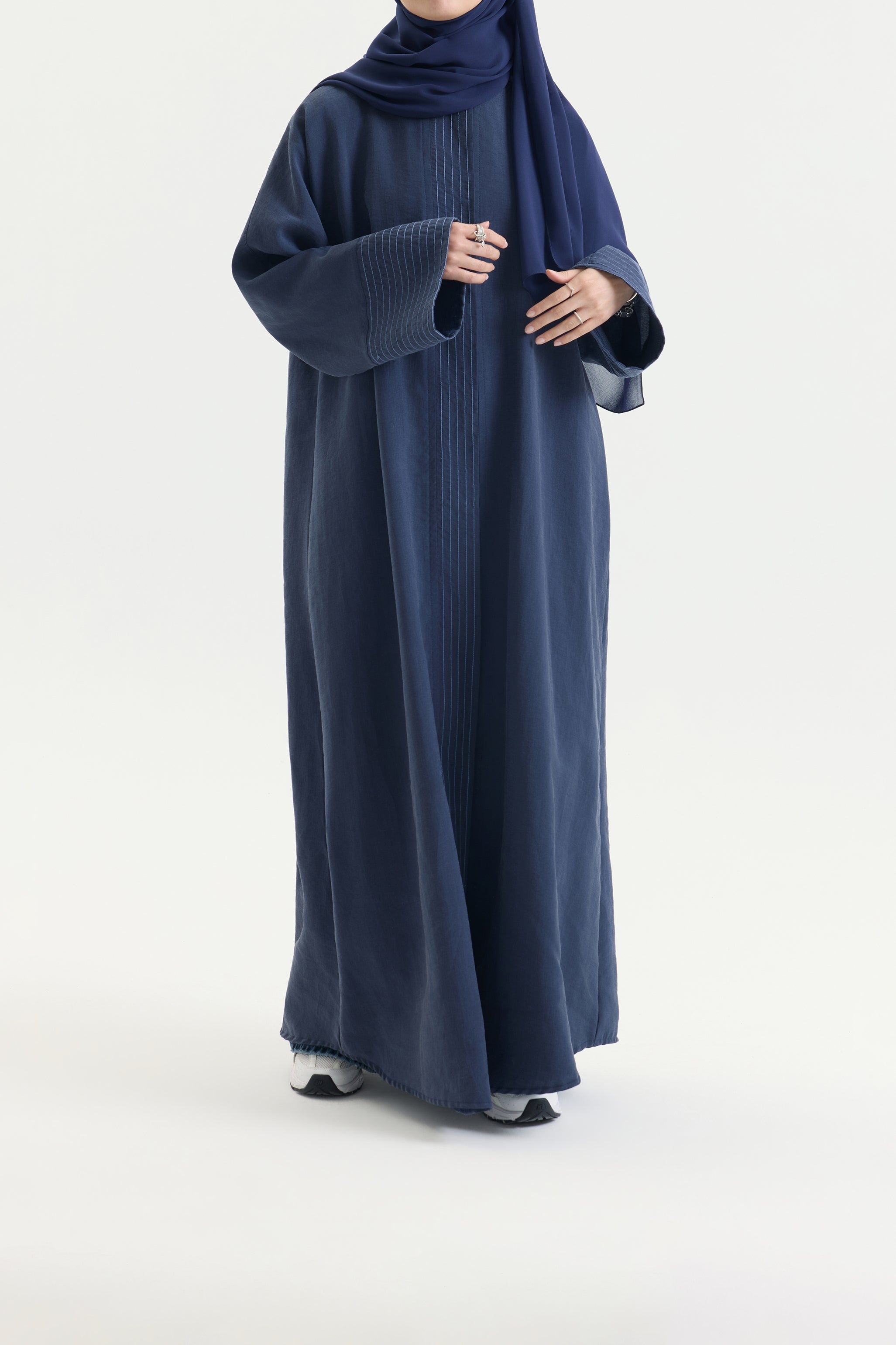 ÇİZGİ DETAYLI LACİVERT TENSEL ABAYA Hubab Abaya