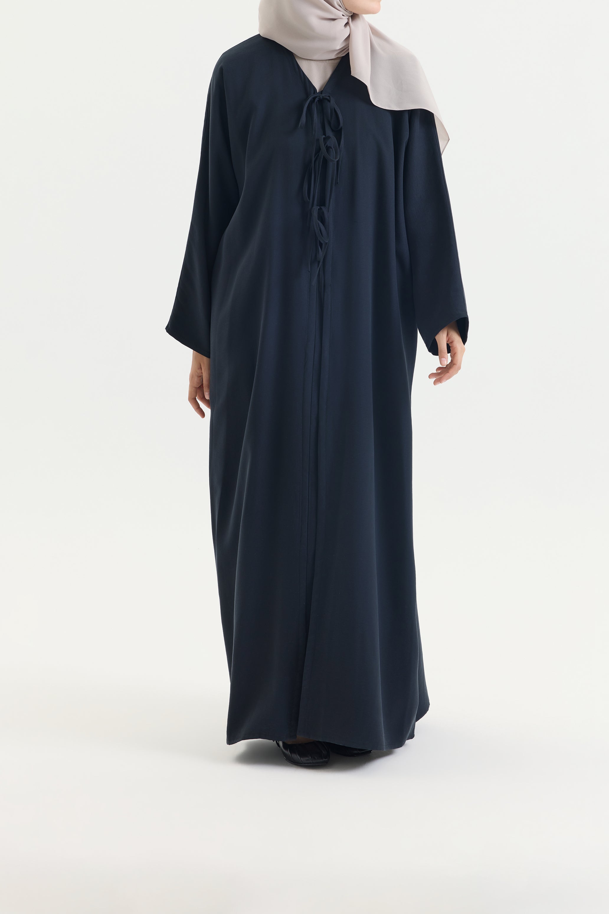 Önden Bağlamalı Siyah Bow Abaya Hubab Abaya