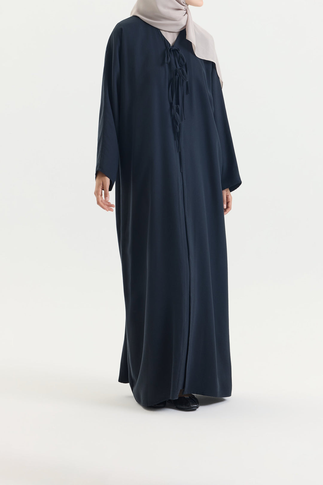 Önden Bağlamalı Siyah Bow Abaya Hubab Abaya