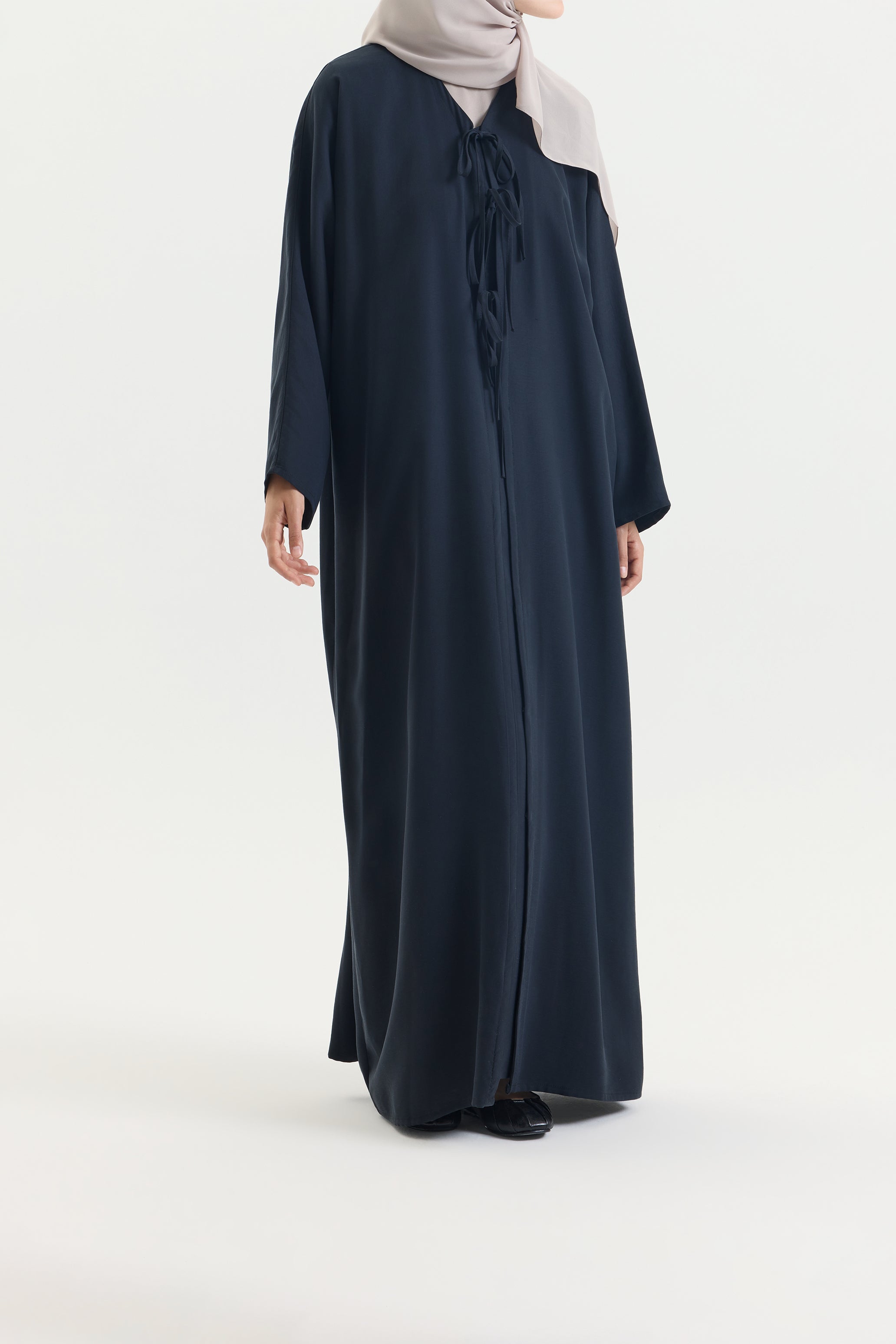 Önden Bağlamalı Siyah Bow Abaya Hubab Abaya