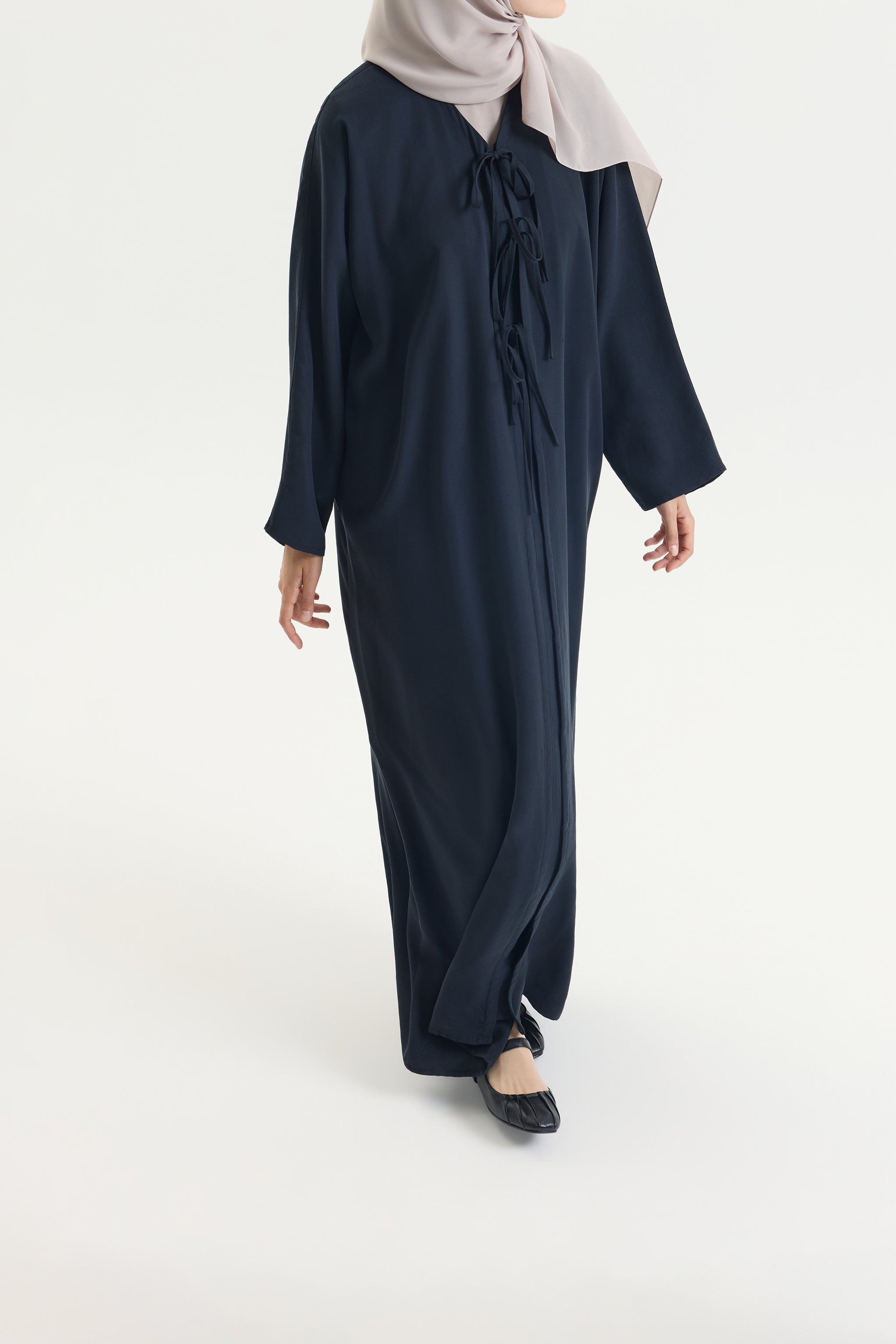 Önden Bağlamalı Siyah Bow Abaya Hubab Abaya