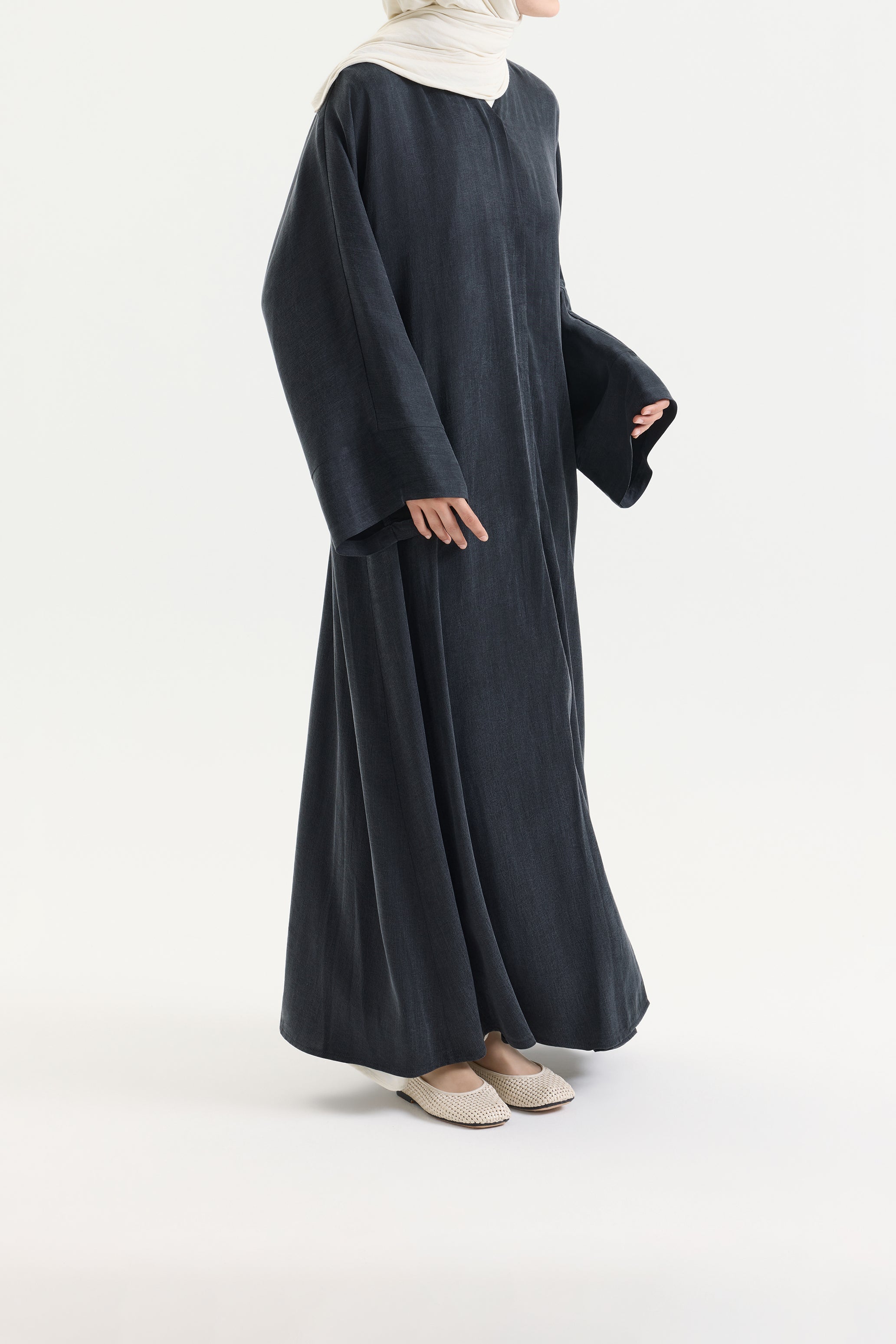Bambu İpek Antrasit Abaya Hubab Abaya