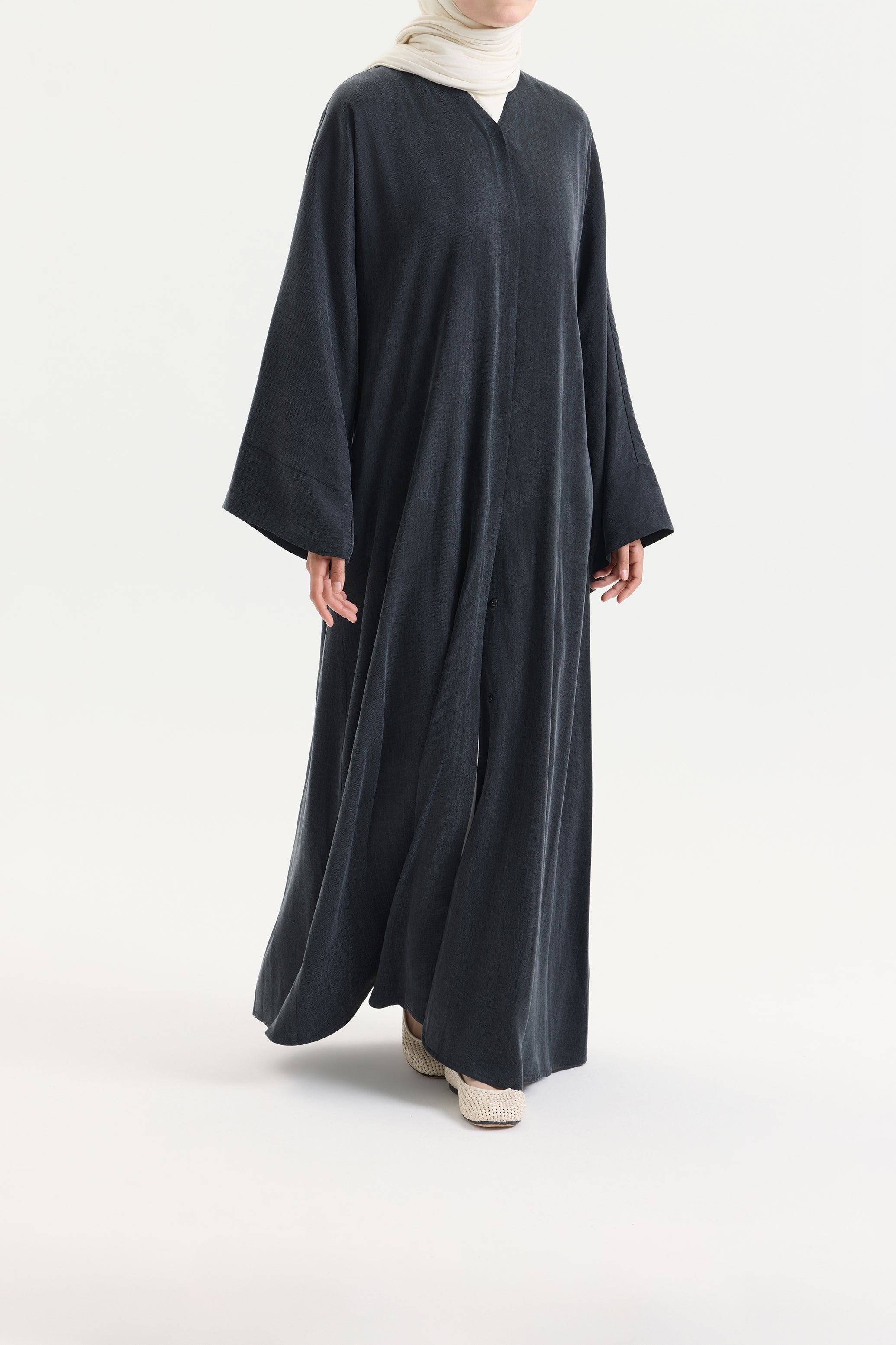 Bambu İpek Antrasit Abaya Hubab Abaya