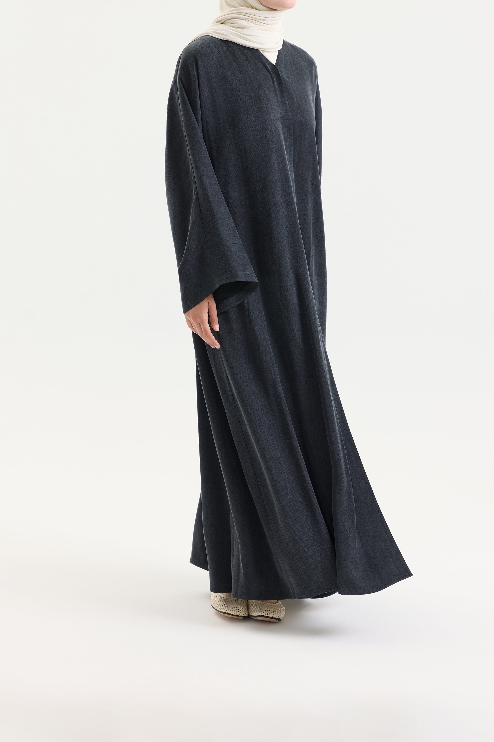 Bambu İpek Antrasit Abaya Hubab Abaya