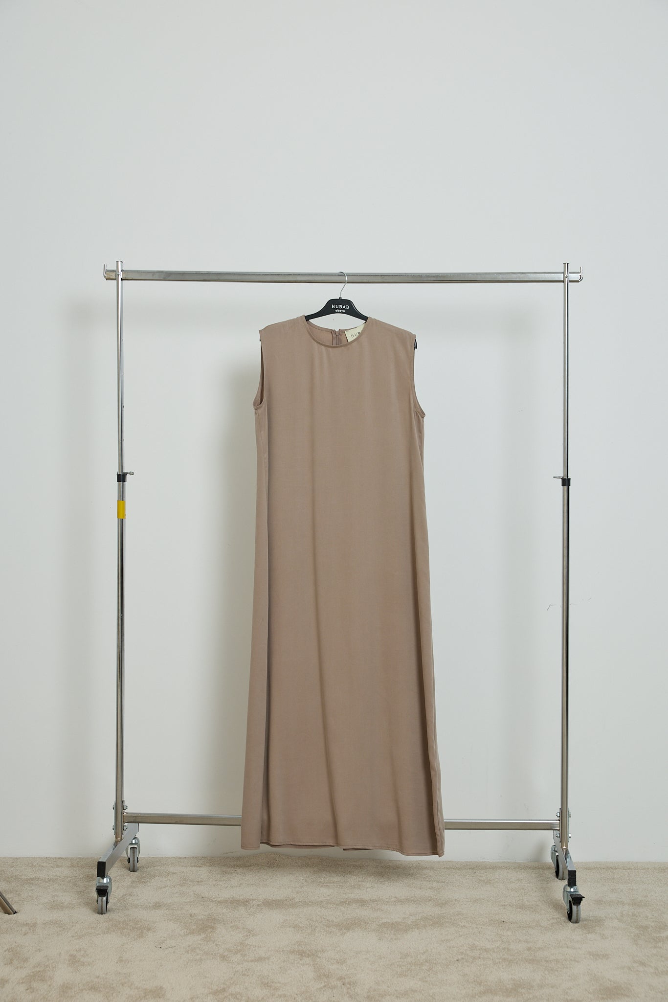 Tensel İpek Taş Rengi Elbise Hubab Abaya