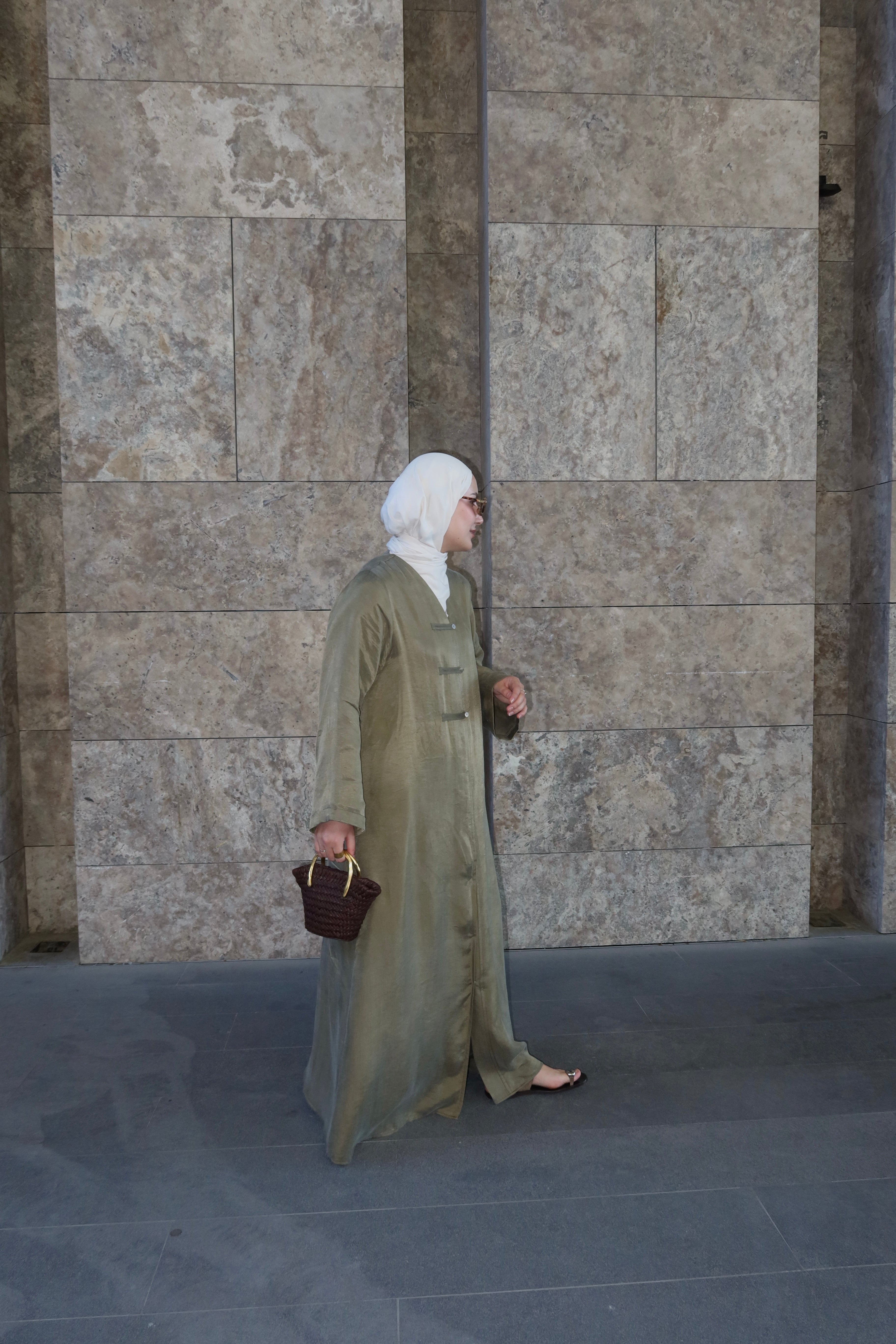 Brit Detaylı Yeşil Kupra Abaya Hubab Abaya
