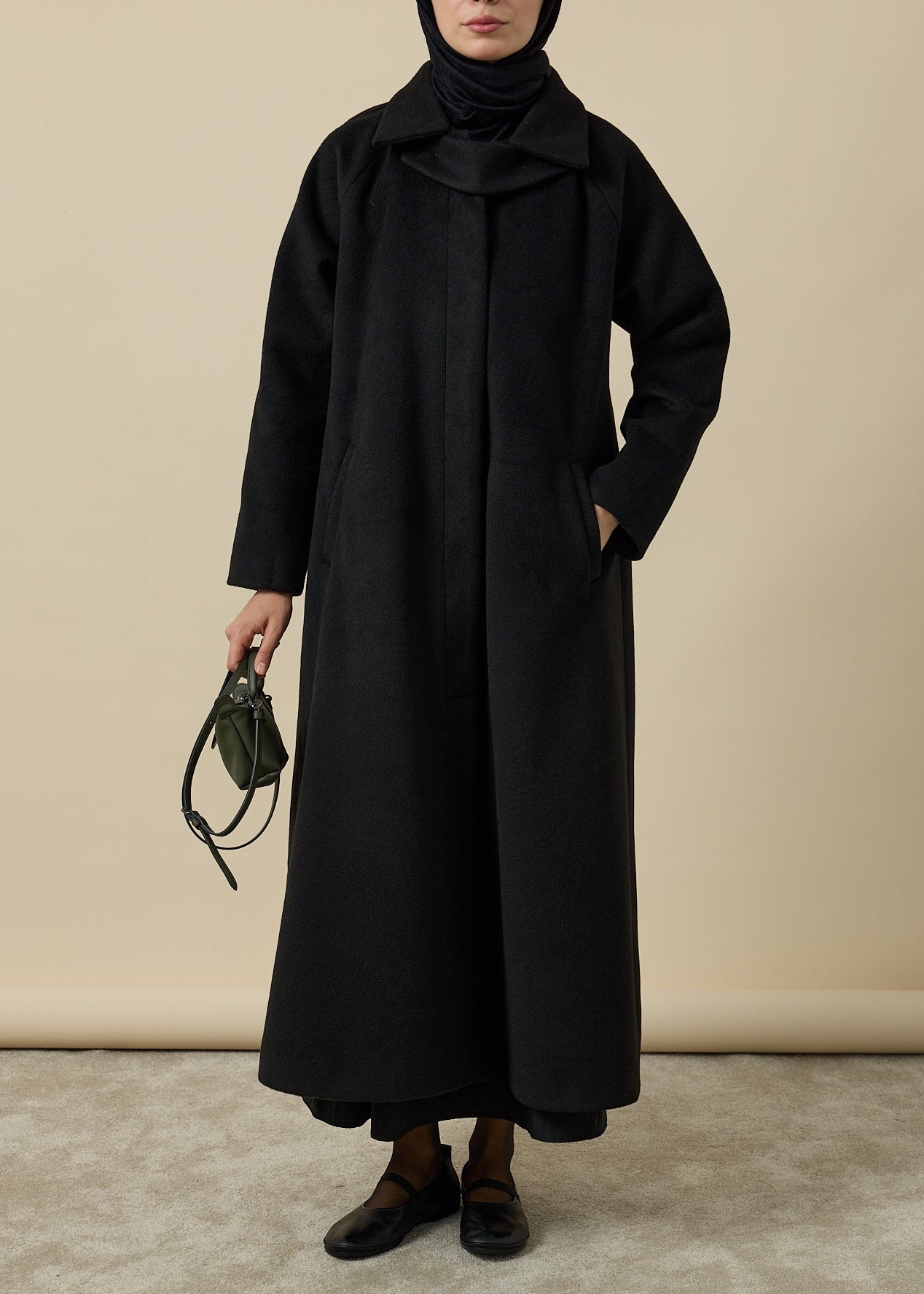 Casual Siyah Kaşe Kaban Hubab Abaya