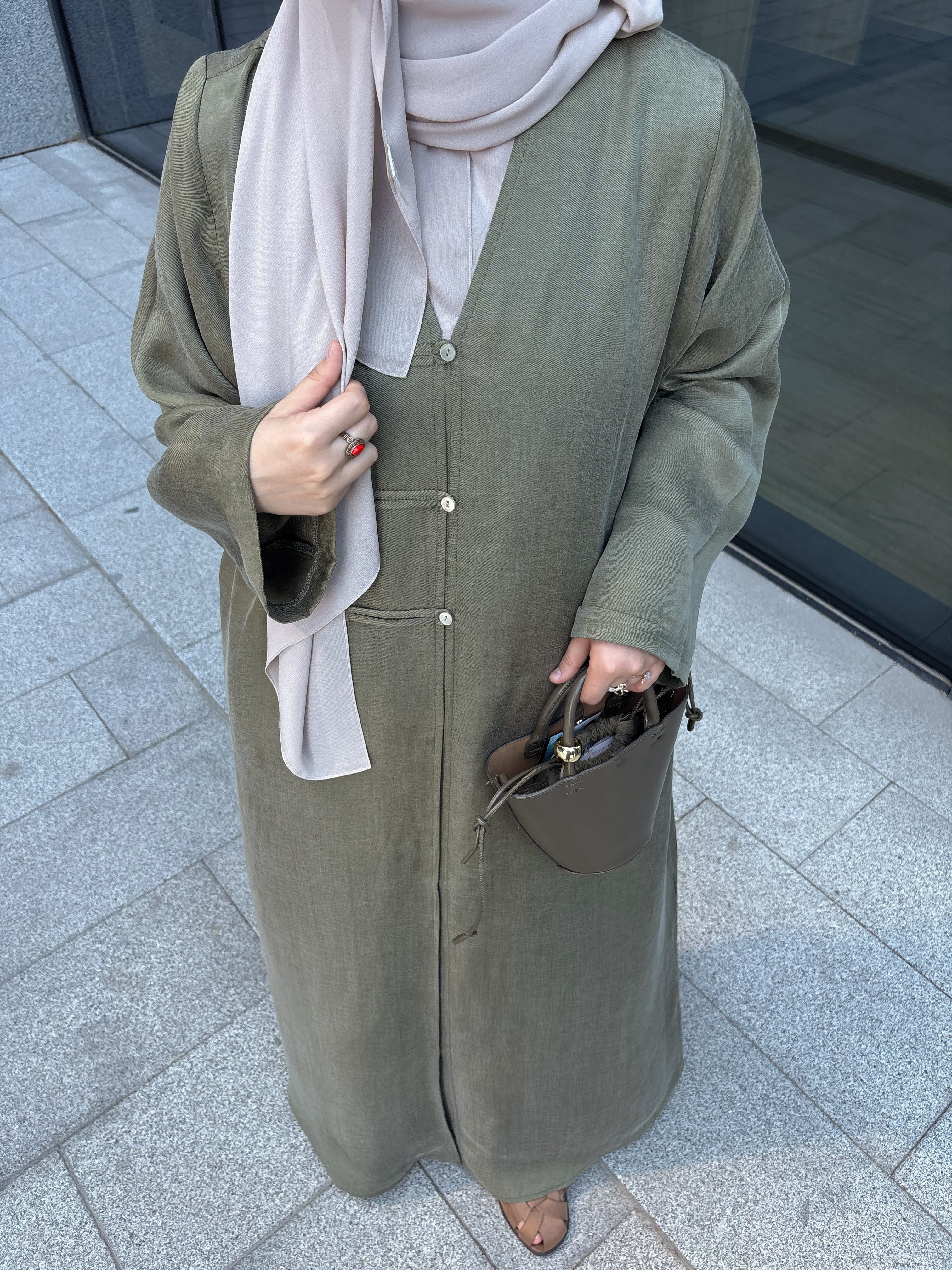 Brit Detaylı Yeşil Kupra Abaya Hubab Abaya