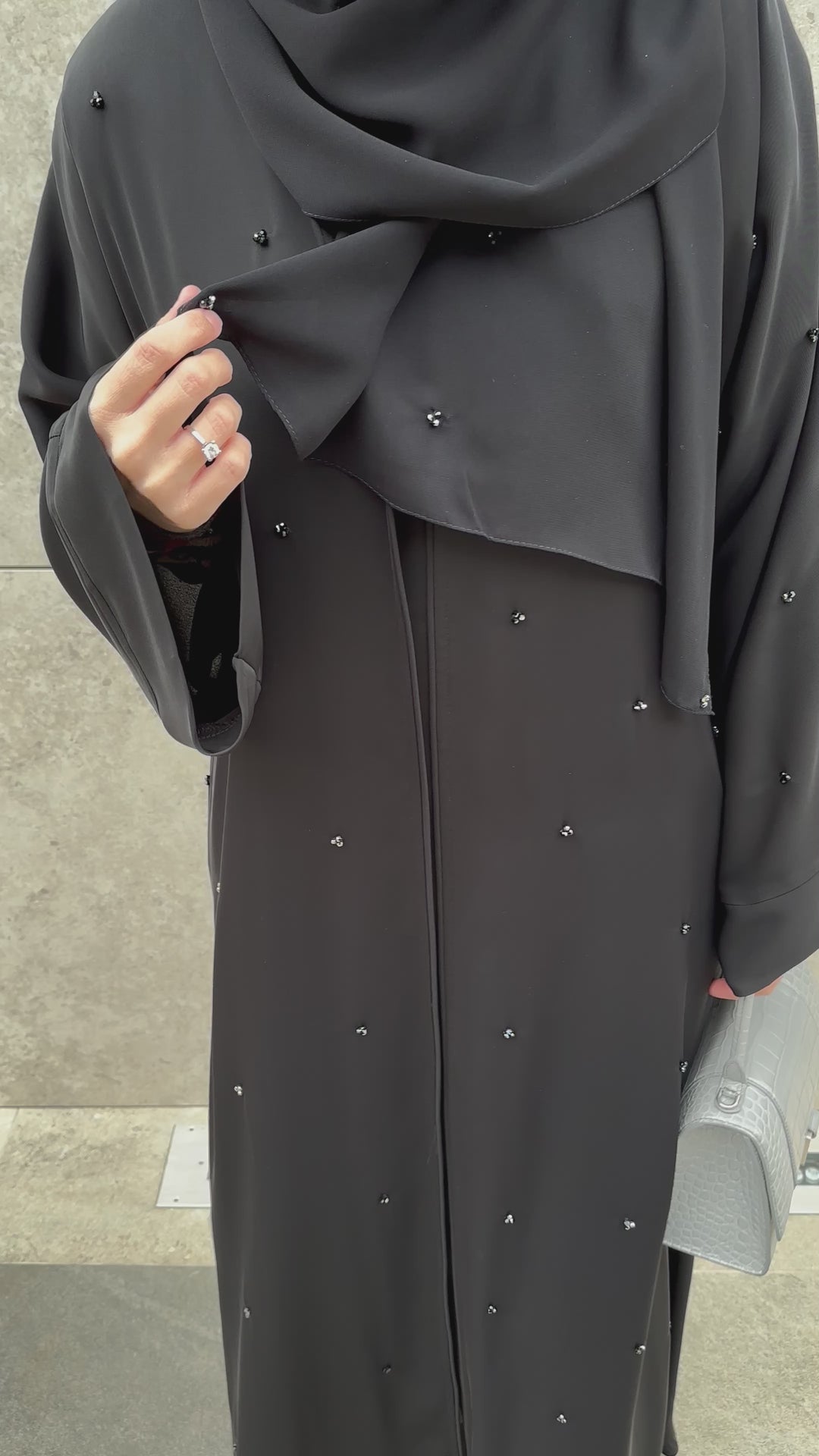 Dila Abaya Luxury