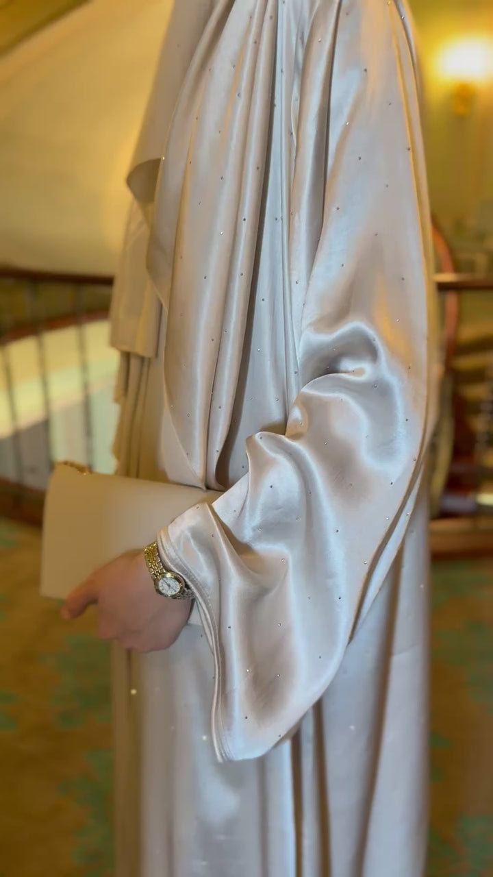 Vanilla Luxe Abaya
